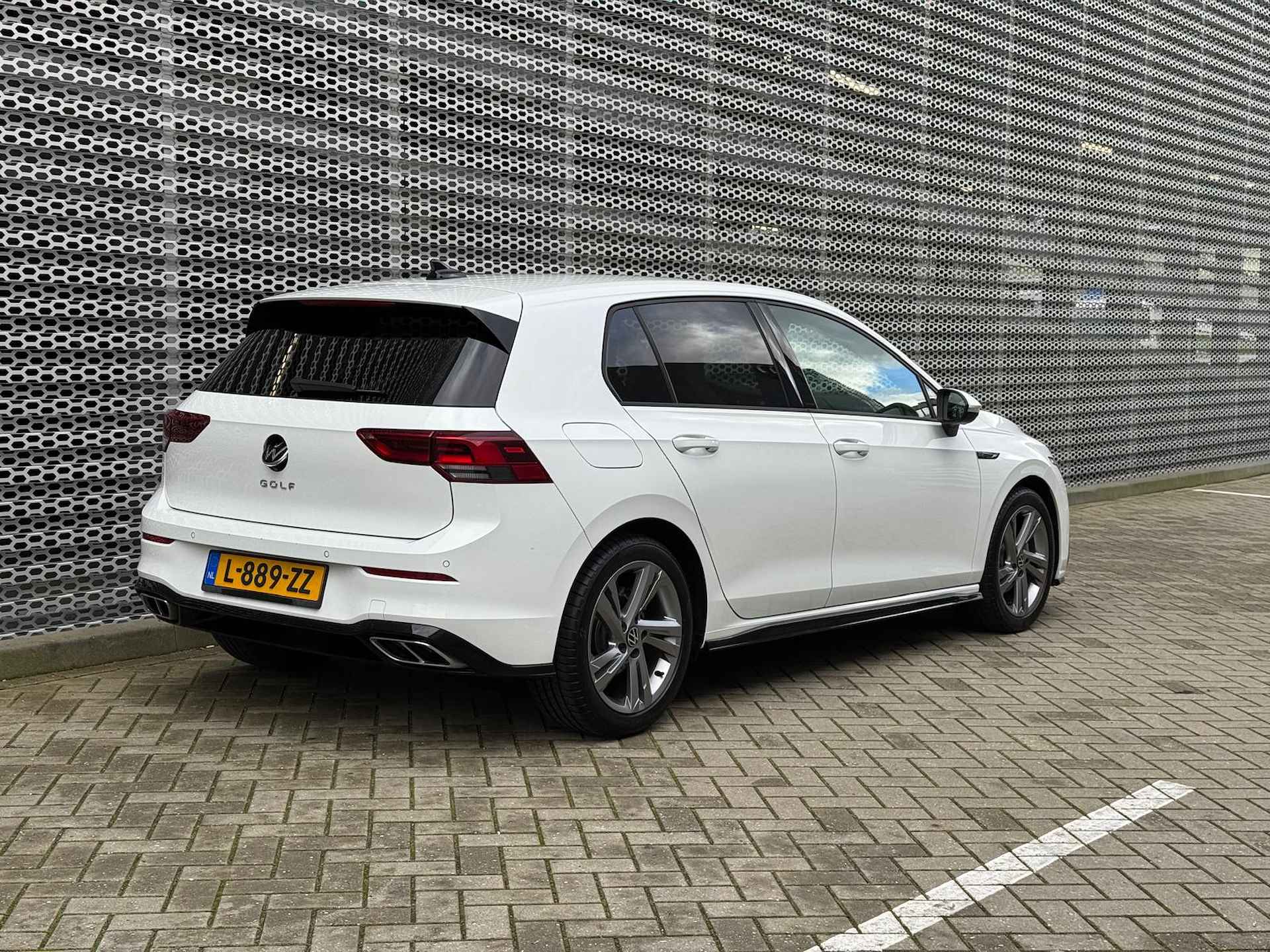 Volkswagen Golf 1.5 TSI 131PK R-Line / R-Line Exterieur en Interieur / Digitale Cockpit / LED / Alarmsysteem / Achteruitrijcamera - 24/26