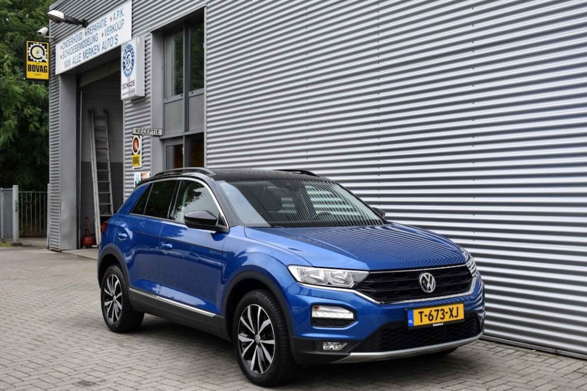 VOLKSWAGEN T-roc 1.5 TSI STYLE / VIRTUAL DASH. / P.DAK / EL. A-KLEP / ADAP. CRUIS - 12/39