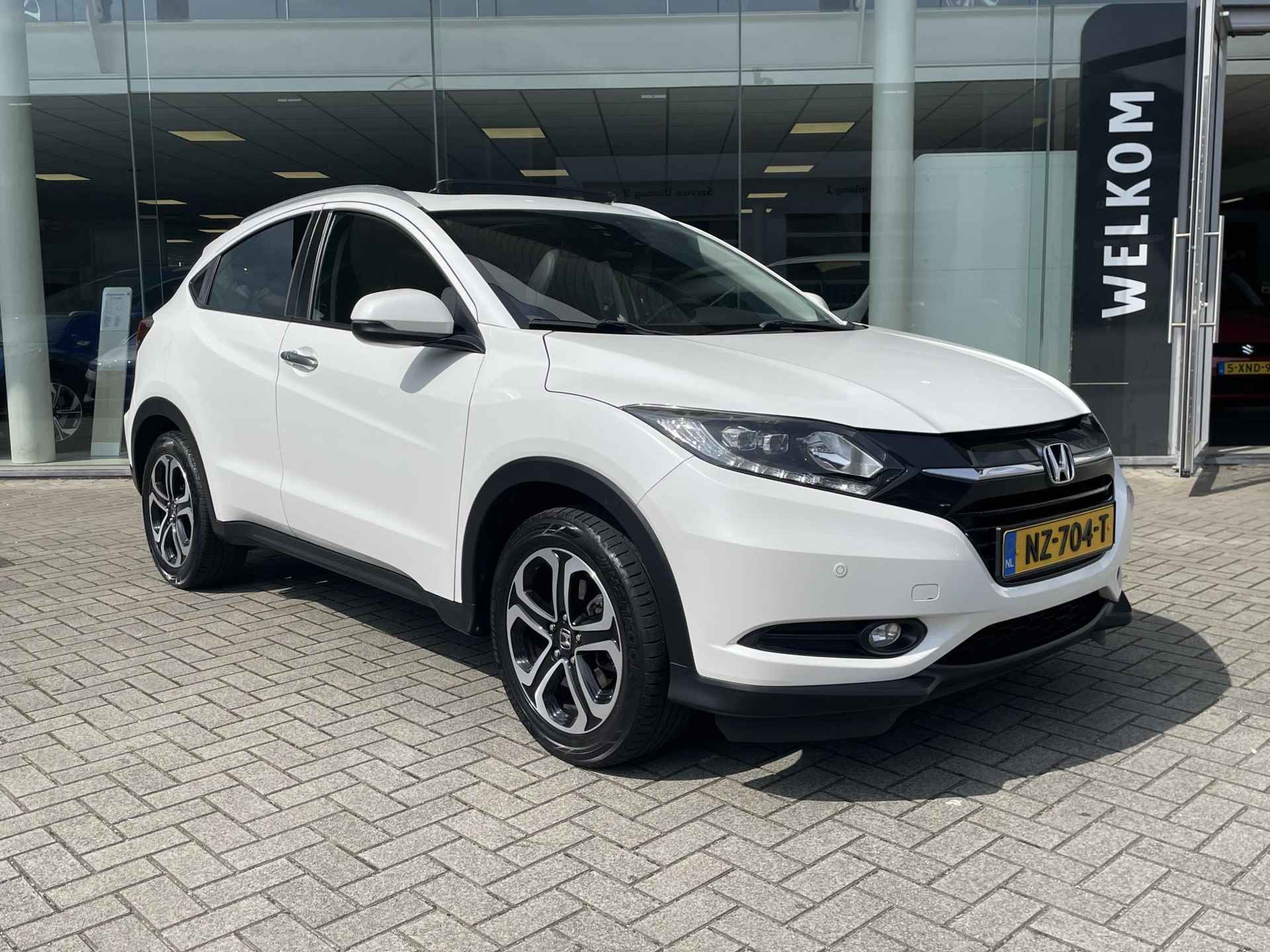 Honda HR-V 1.5 i-VTEC Executive NAV | Climate Control | PDC | Panorama\schuifdak | PDC V&A - 2/29