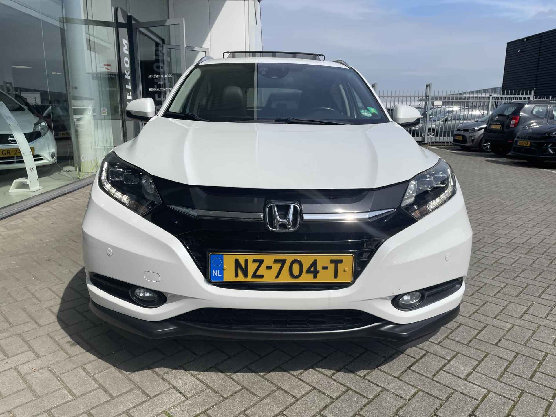 Honda HR-V 1.5 i-VTEC Executive NAV | Climate Control | PDC | Panorama\schuifdak | PDC V&A - 4/29