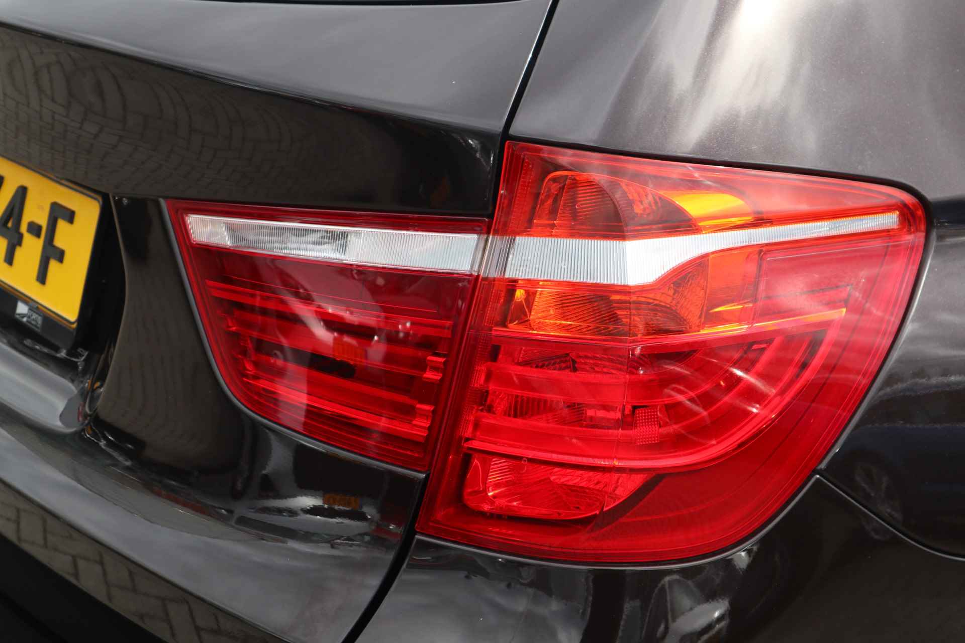 BMW X3 xDrive28i High Executive LEDER | HUD | TREKHAAK ELEK | CAMERA | STOELVERW | 2de PINSTERDAG GEOPEND VAN 10:00 T/M 16:00 UUR - 31/48