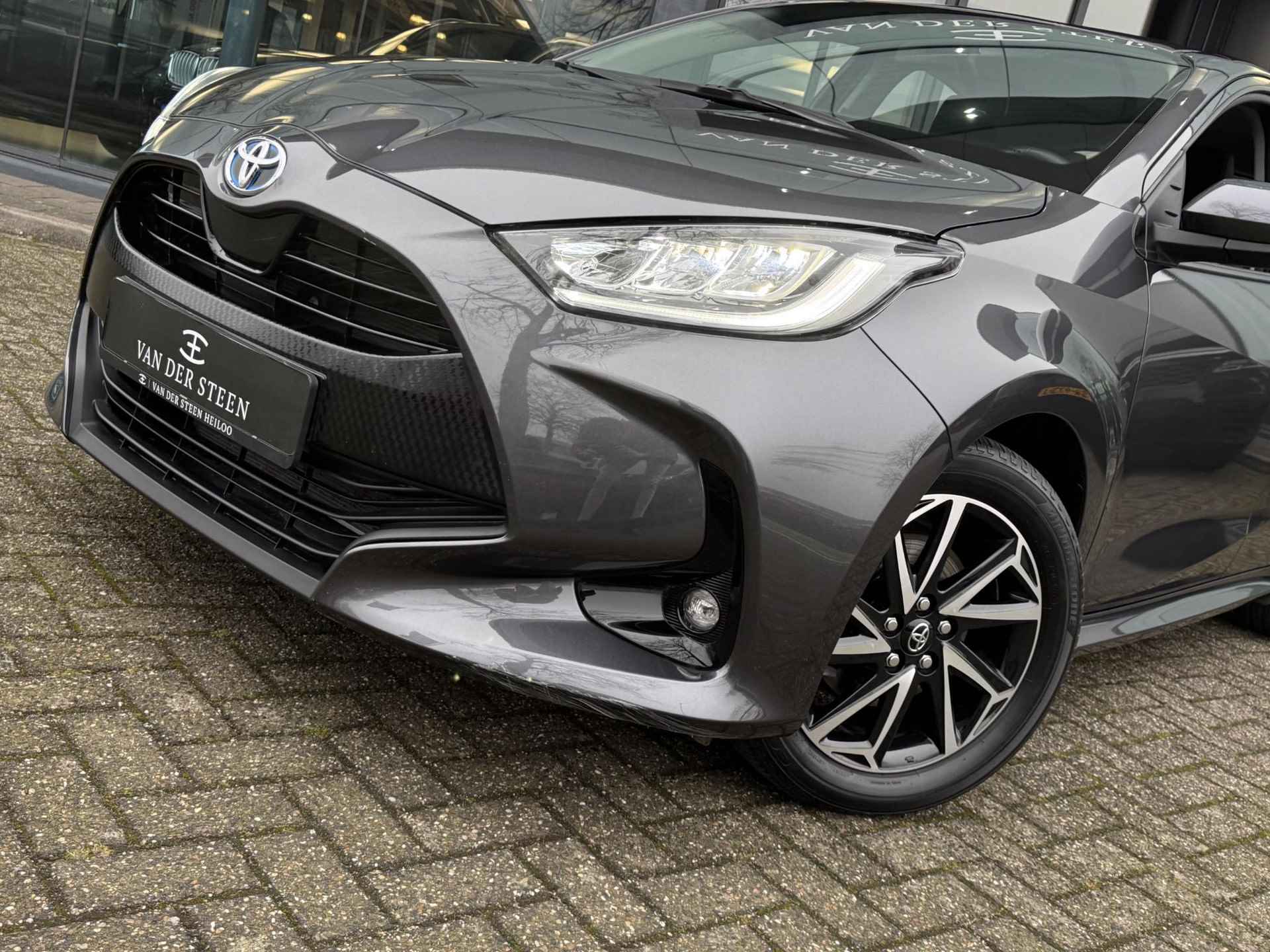 Toyota Yaris 1.5 Hybrid 115 Business Fabrieksgarantie t/m 2034 | LED Verlichting - 9/20