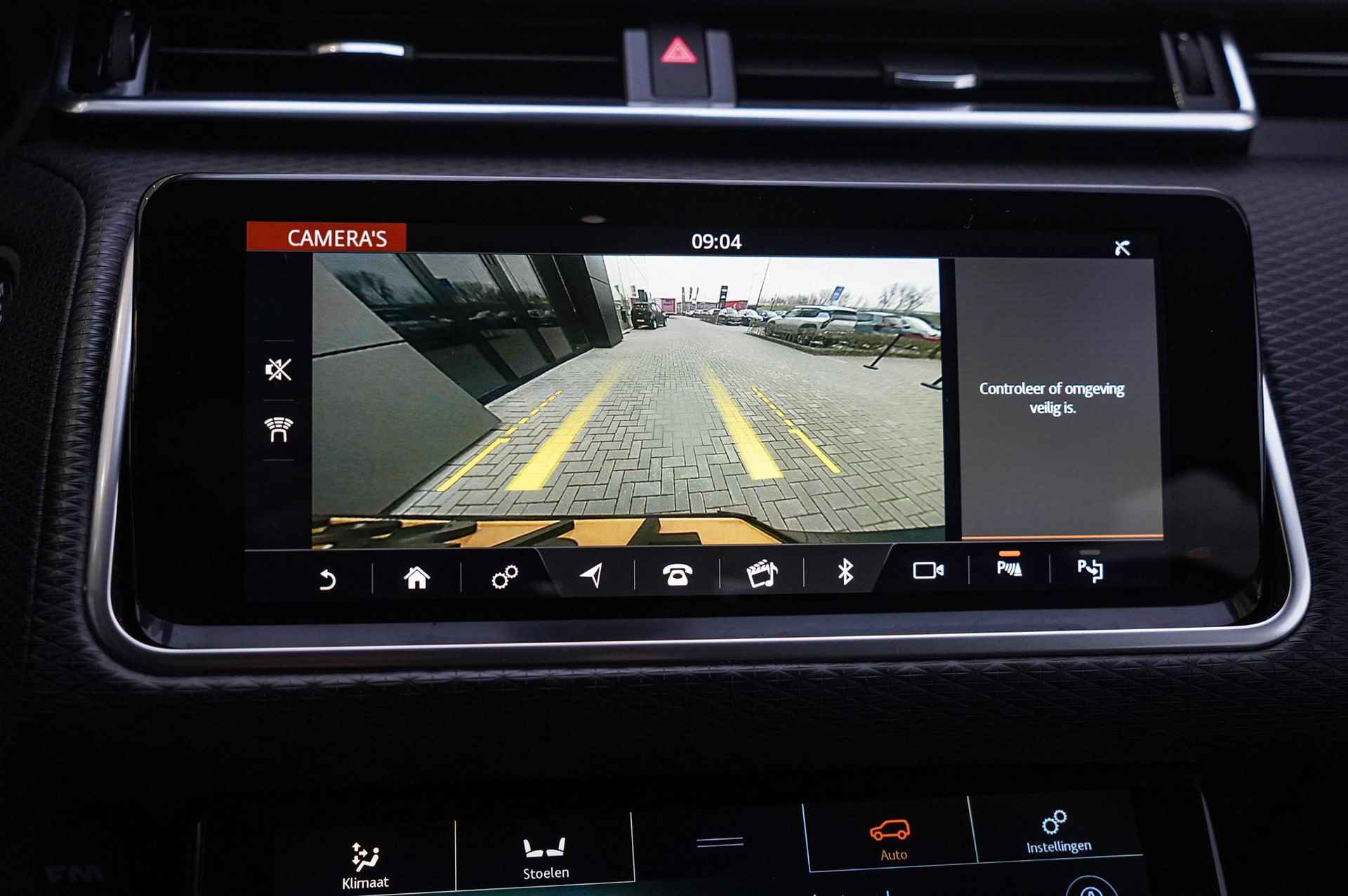 Land Rover Range Rover Velar P300 R-Dynamic SE Luchtvering - Surround Sound - Schuifdak - 25/31