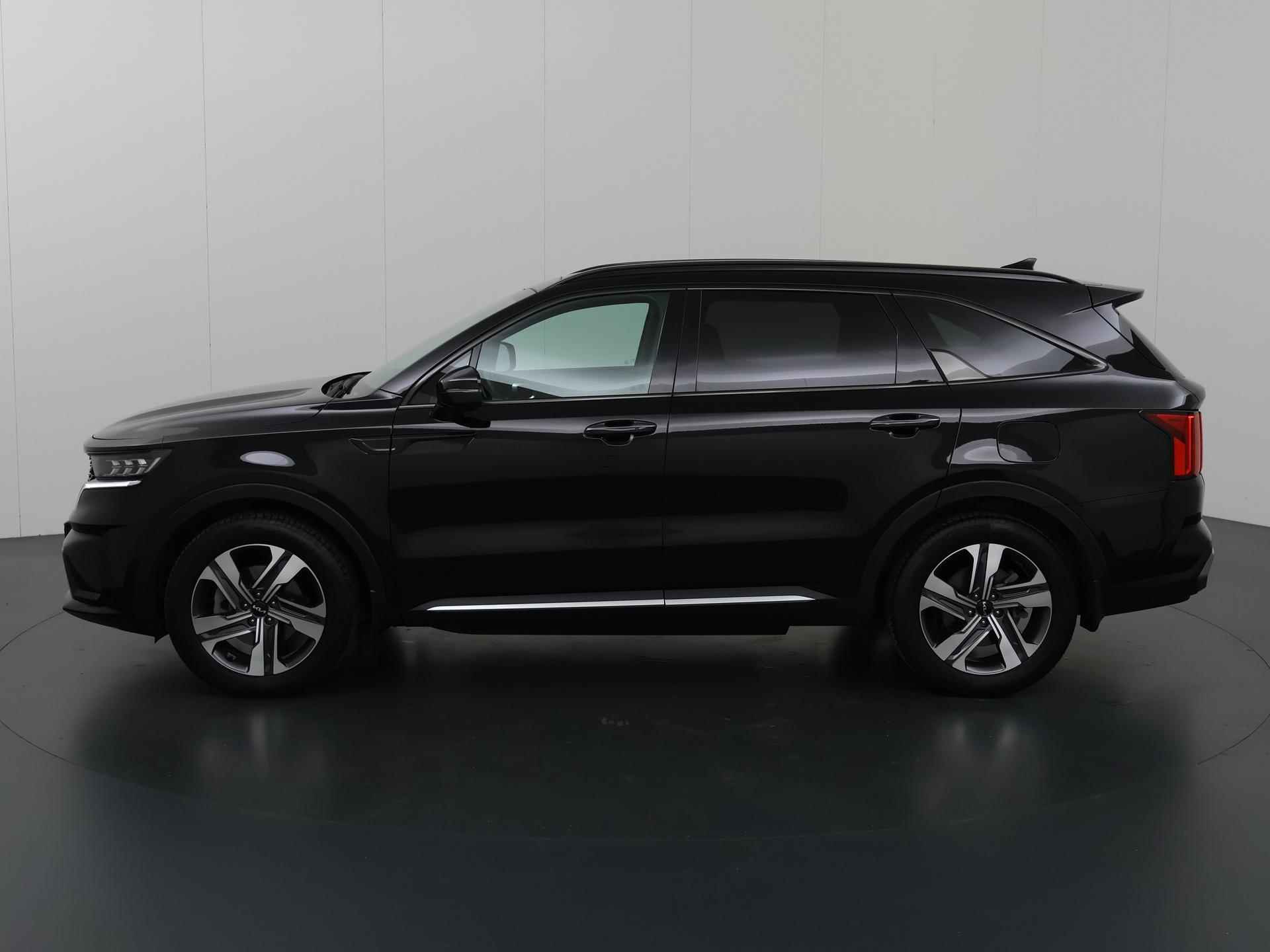 Kia Sorento 1.6 T-GDI Plug-in Hybrid 4WD ExecutiveLine 7p. | Black Edition | Elektrisch wegklapbare trekhaak | Nappa lederen bekleding | Panoramadak | Stoelventilatie | 360° camera | Dodehoekcamera - 6/48