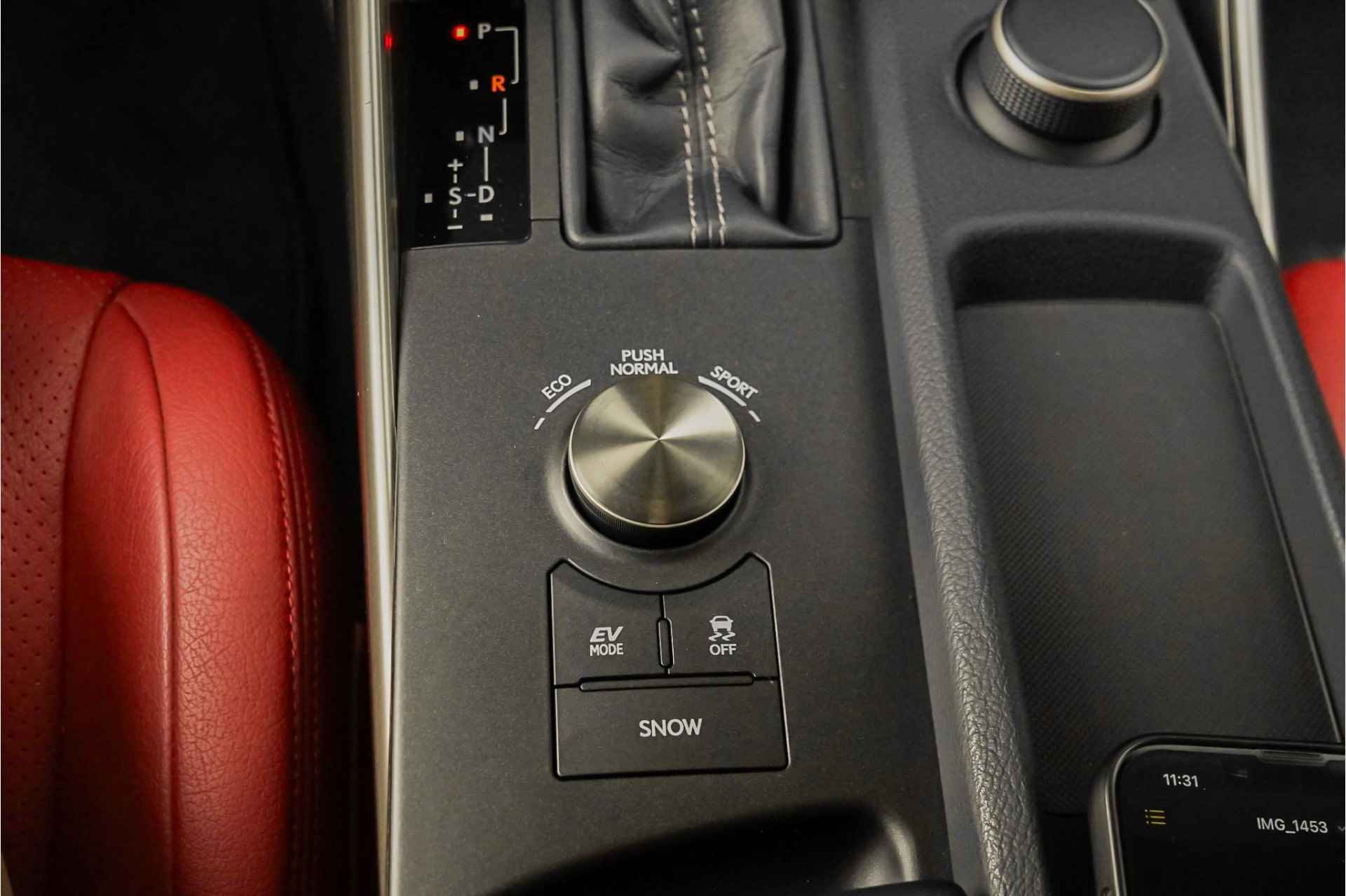 Lexus IS 300h 25th Edition Leder Stoelverwarming Camera Dealer Onderhoud - 25/38