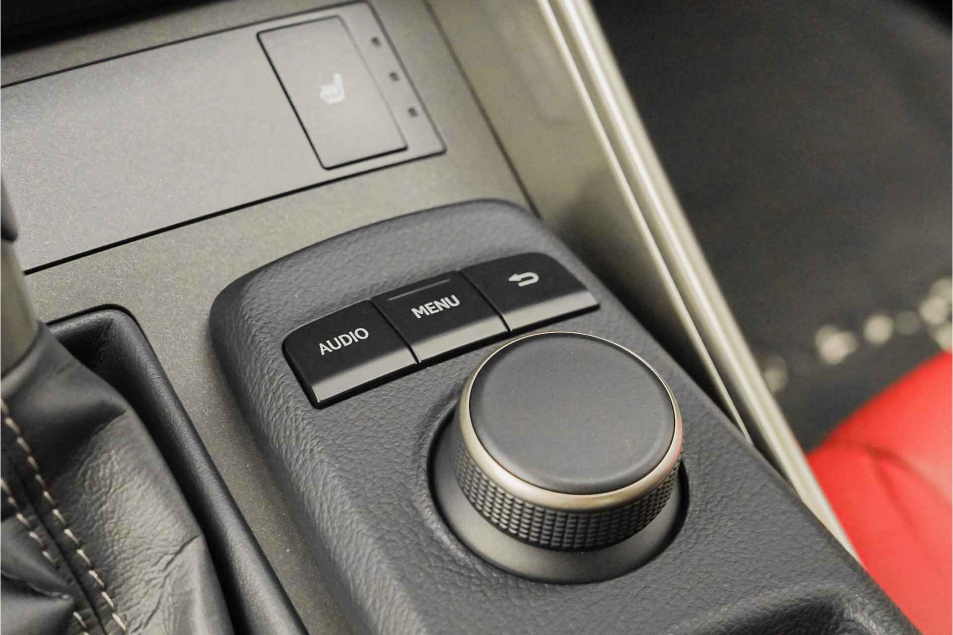 Lexus IS 300h 25th Edition Leder Stoelverwarming Camera Dealer Onderhoud - 26/38