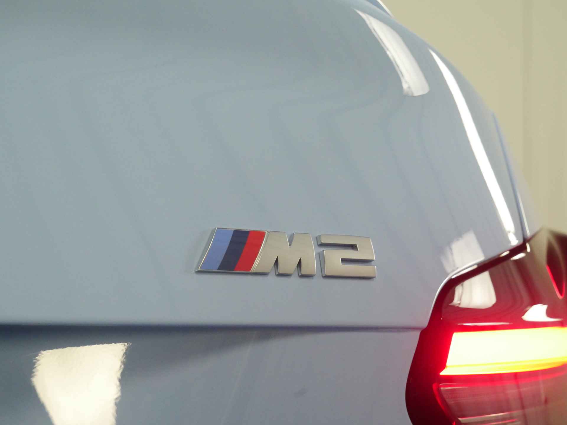 BMW 2 Serie Coupé M2 Automaat / BMW M 50 Jahre uitvoering / M Carbondak / M Compound remsysteem / Adaptieve LED / M Sportstoelen / Harman Kardon / Parking Assistant - 40/47