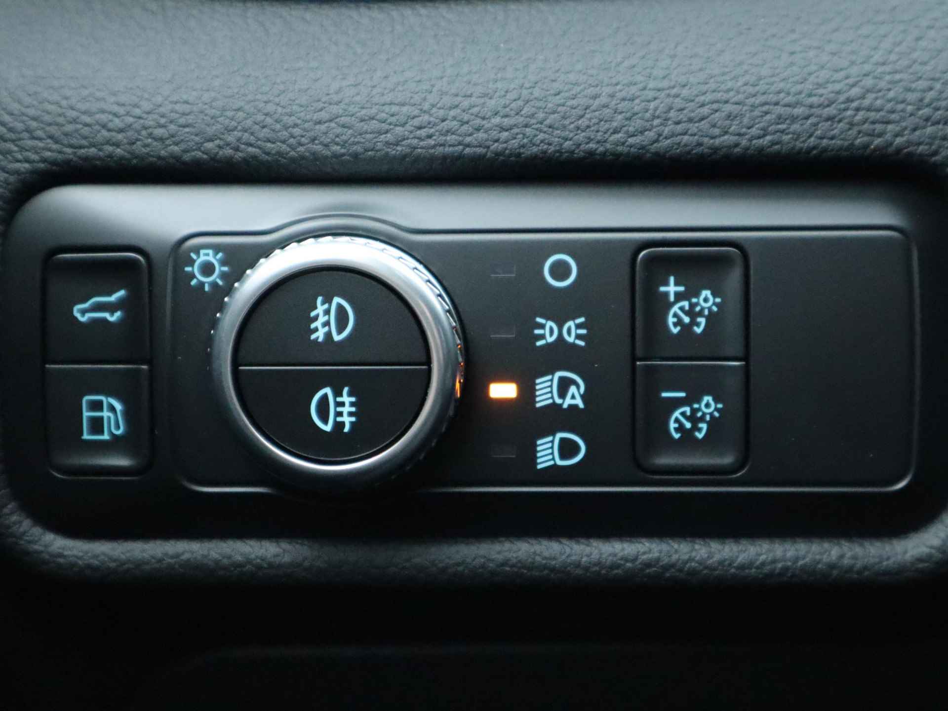 Ford Explorer 3.0 V6 EcoBoost PHEV ST-Line | 20" Lichtmetaal | 360° Camera | Leren bekleding | Afneembare trekhaak | Dual zone Climatecontrol | Led koplampen | Panorama dak | Adaptive cruisecontrol | B&O Premium Audio | - 41/82