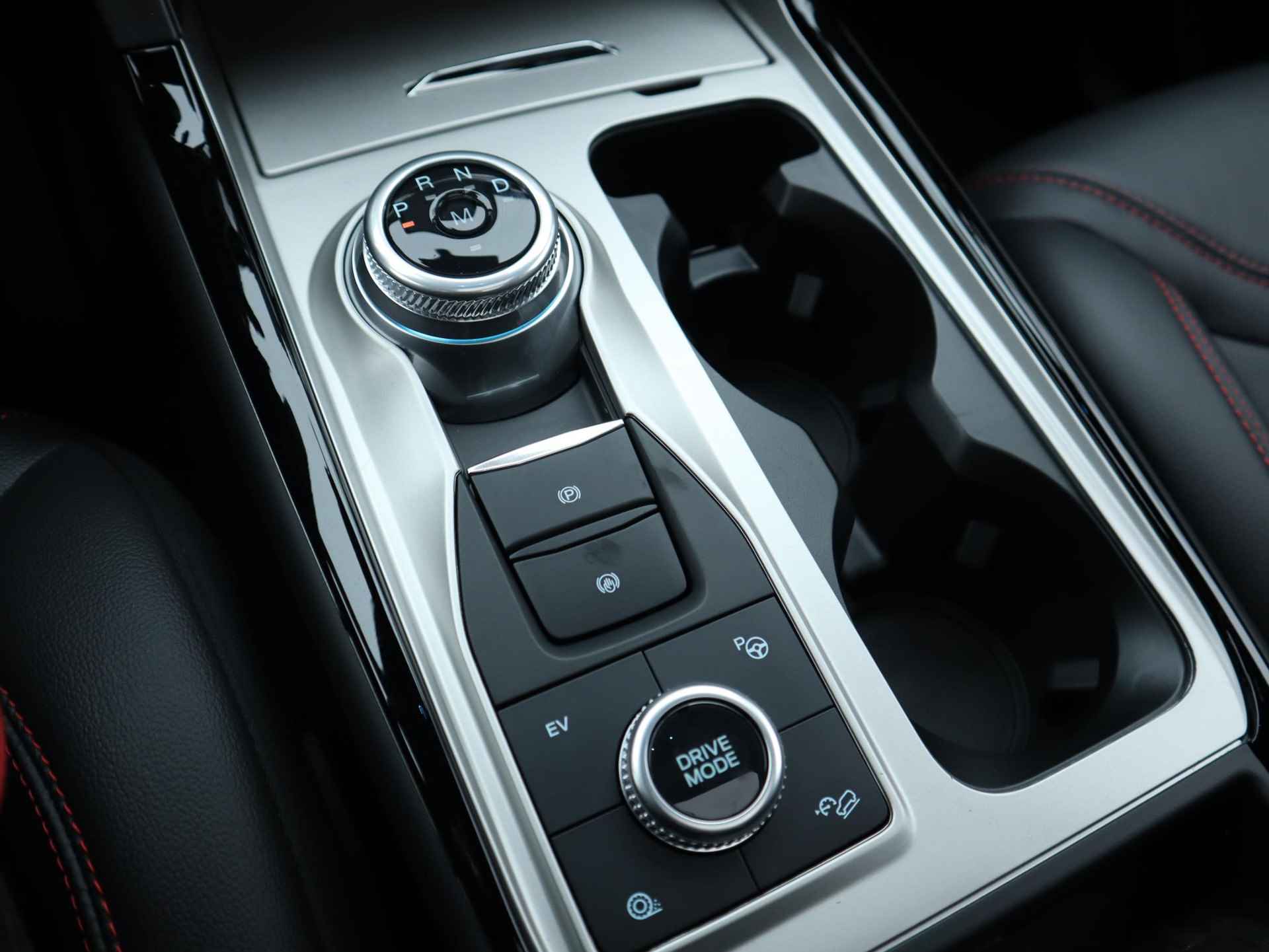 Ford Explorer 3.0 V6 EcoBoost PHEV ST-Line | 20" Lichtmetaal | 360° Camera | Leren bekleding | Afneembare trekhaak | Dual zone Climatecontrol | Led koplampen | Panorama dak | Adaptive cruisecontrol | B&O Premium Audio | - 55/82