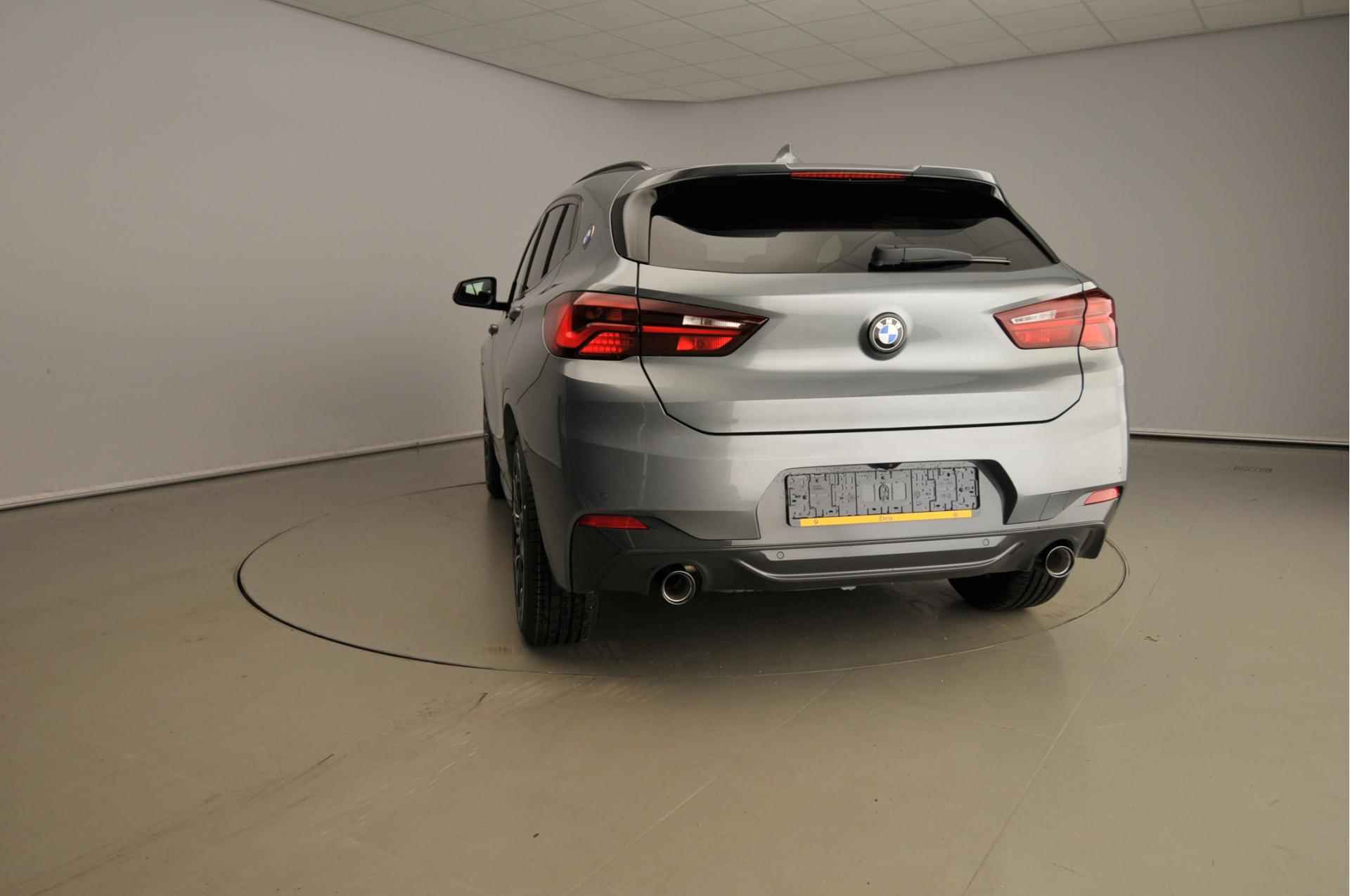 BMW X2 xDrive20i High Executive M-Sportpakket / Panorama Dak / Hifi / Comfort Acces - 3/43