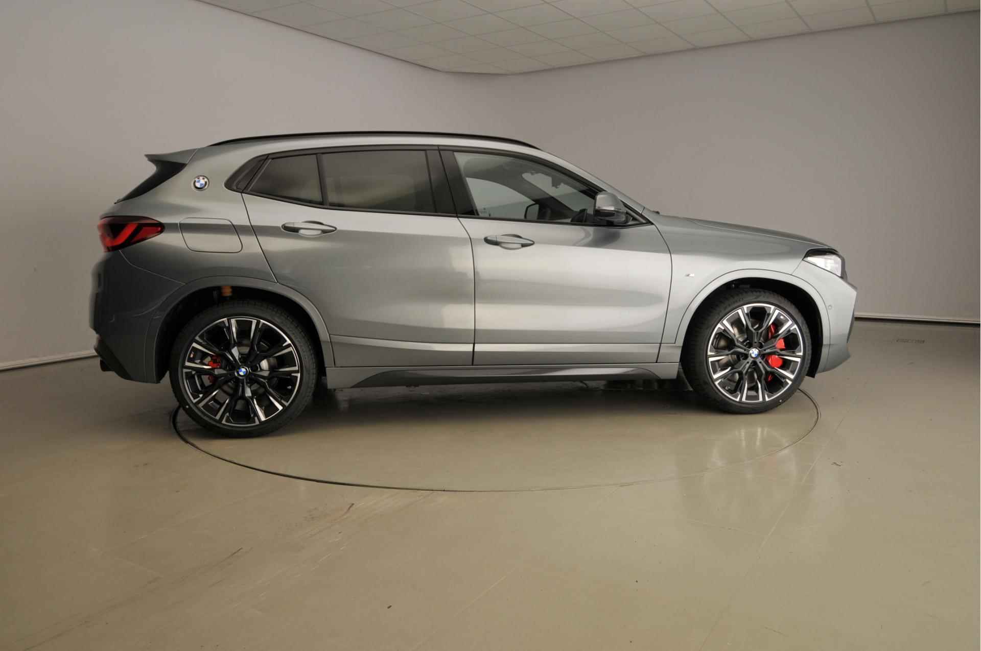 BMW X2 xDrive20i High Executive M-Sportpakket / Panorama Dak / Hifi / Comfort Acces - 4/43