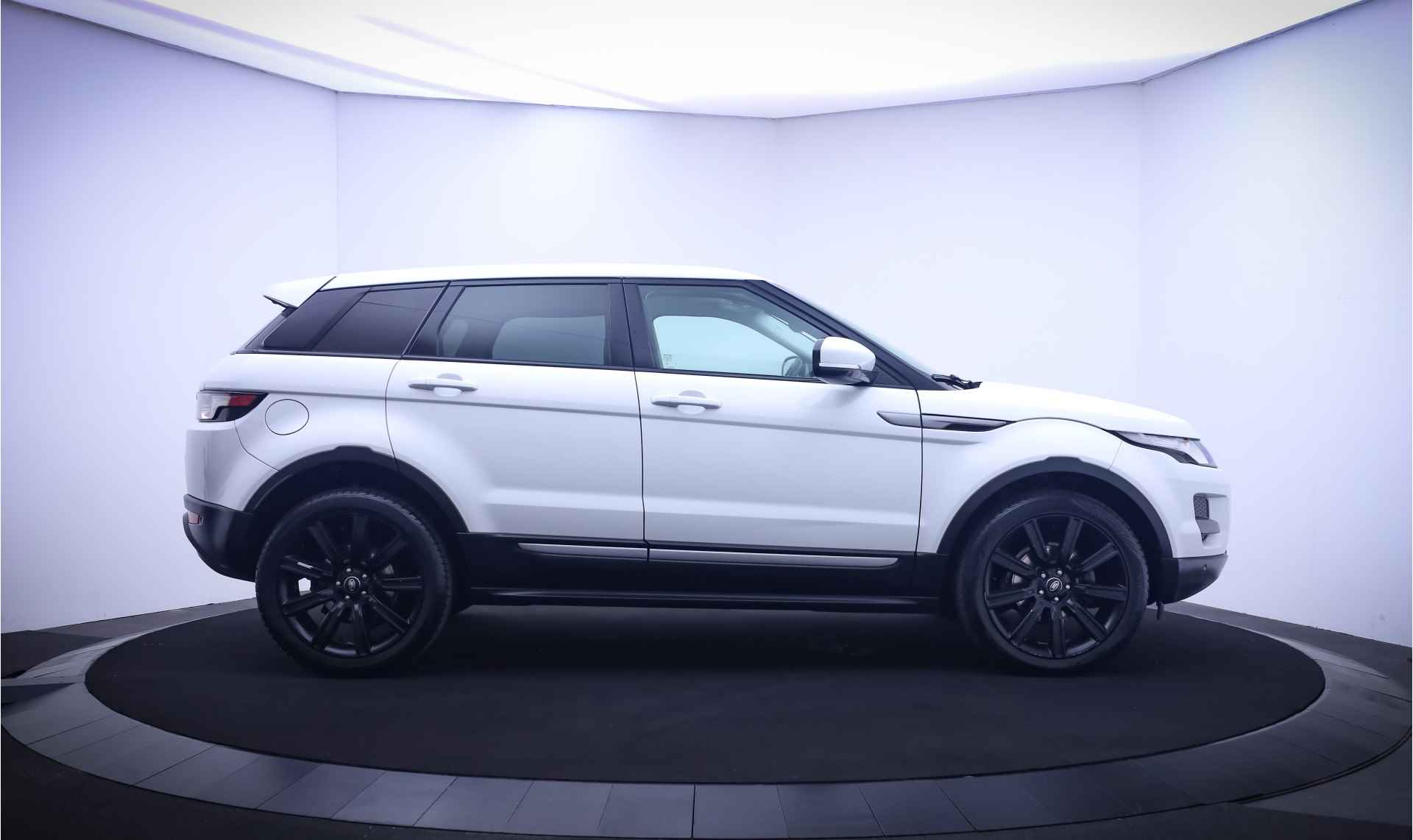 Land Rover Range Rover Evoque 2.2SD4 Aut. 4WD Prestige PANO/XENON/MERIDIAN/MEMORY/CAMERA/STUURVERW./LEDER/NAVI/LMV 20'' - 4/27