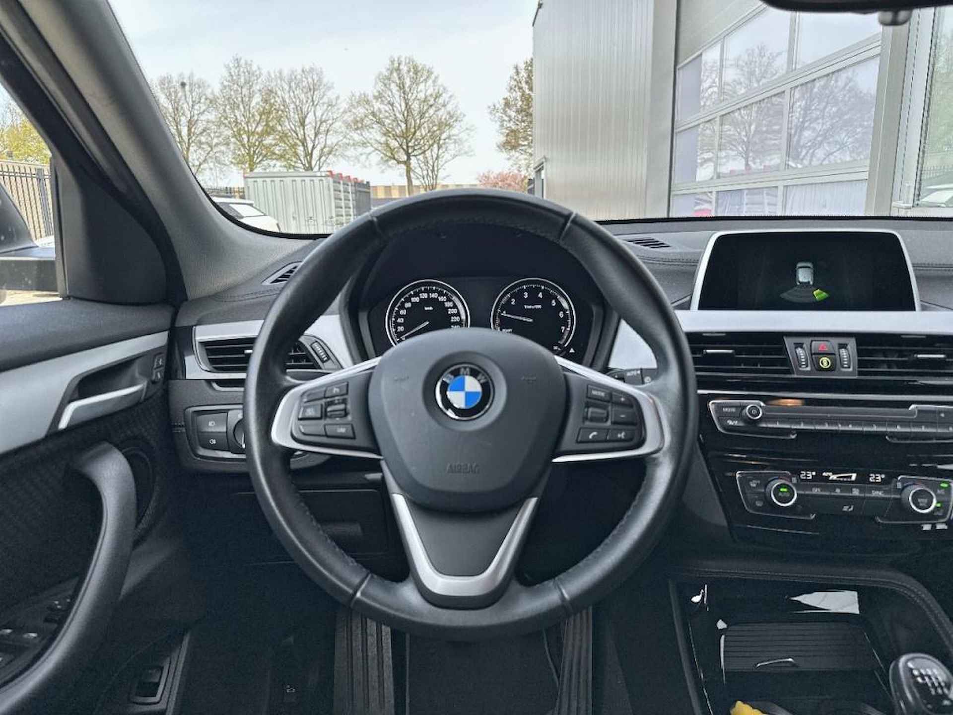 BMW X2 sDrive18i ECC LM VELGEN NAVIGATIE CRUISE - 15/26