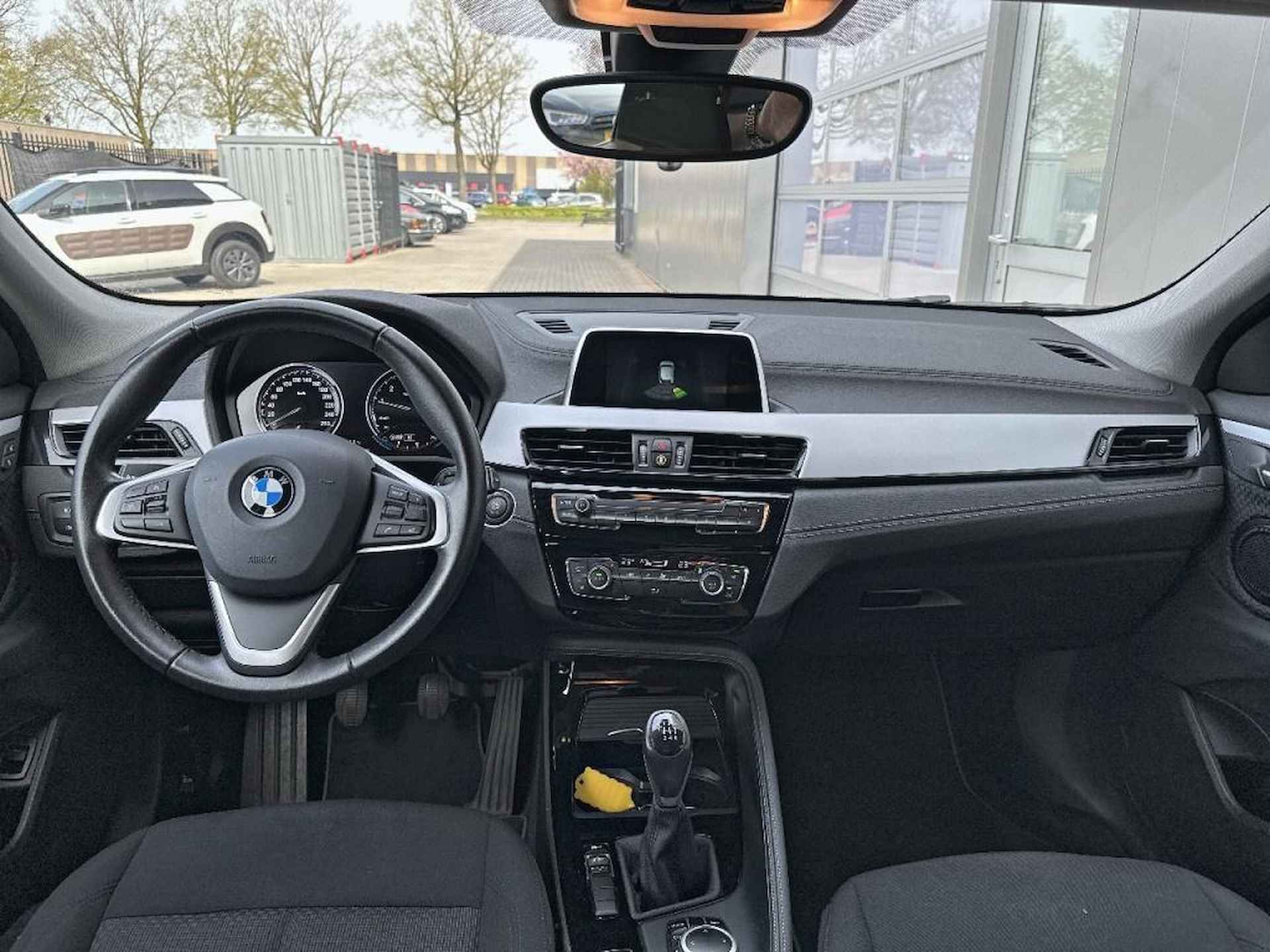 BMW X2 sDrive18i ECC LM VELGEN NAVIGATIE CRUISE - 16/26