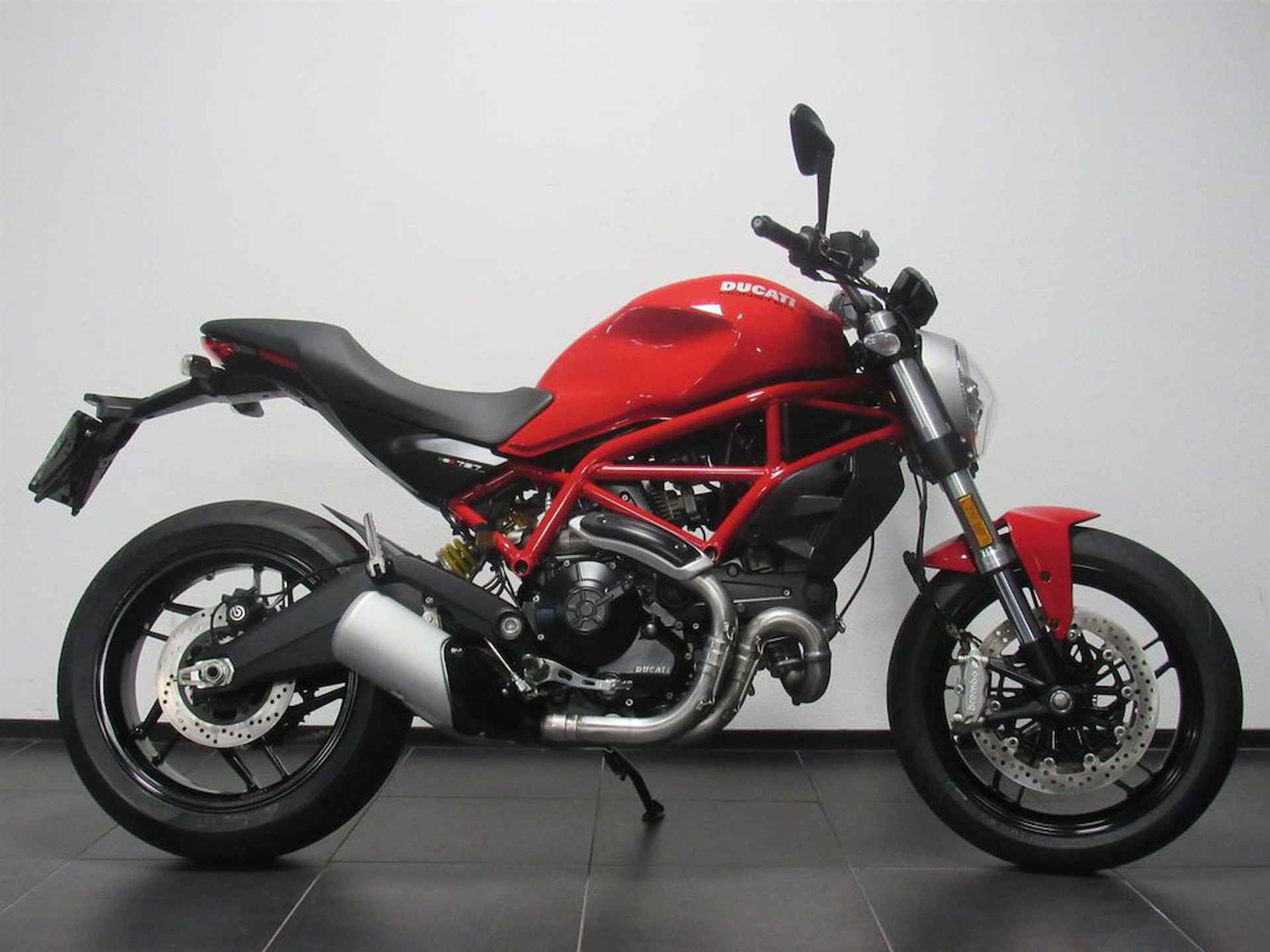 Ducati MONSTER 797 - 1/15