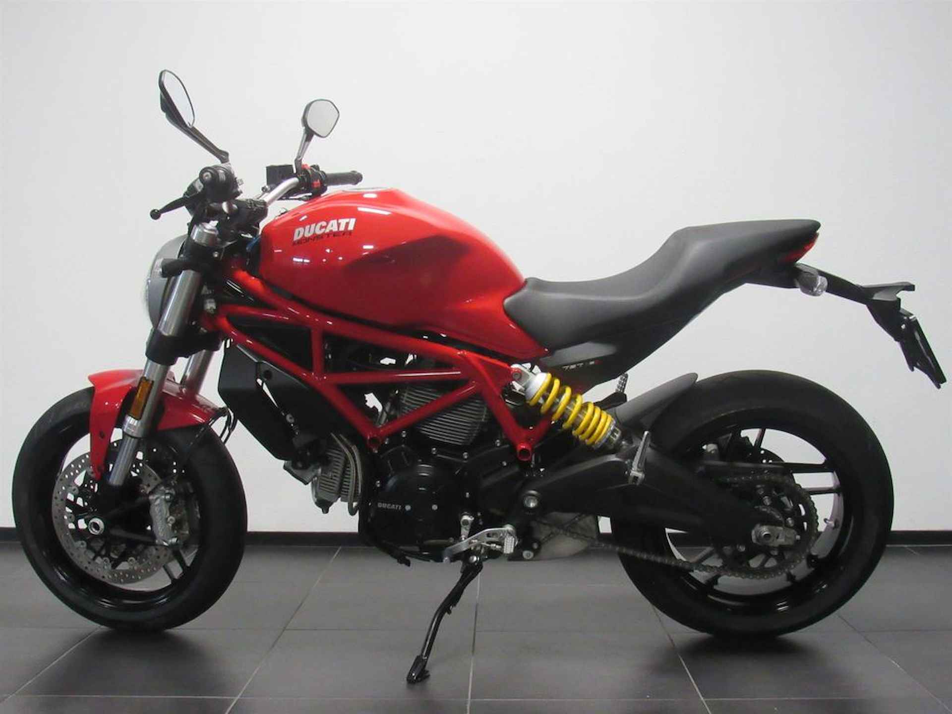 Ducati MONSTER 797 - 4/15