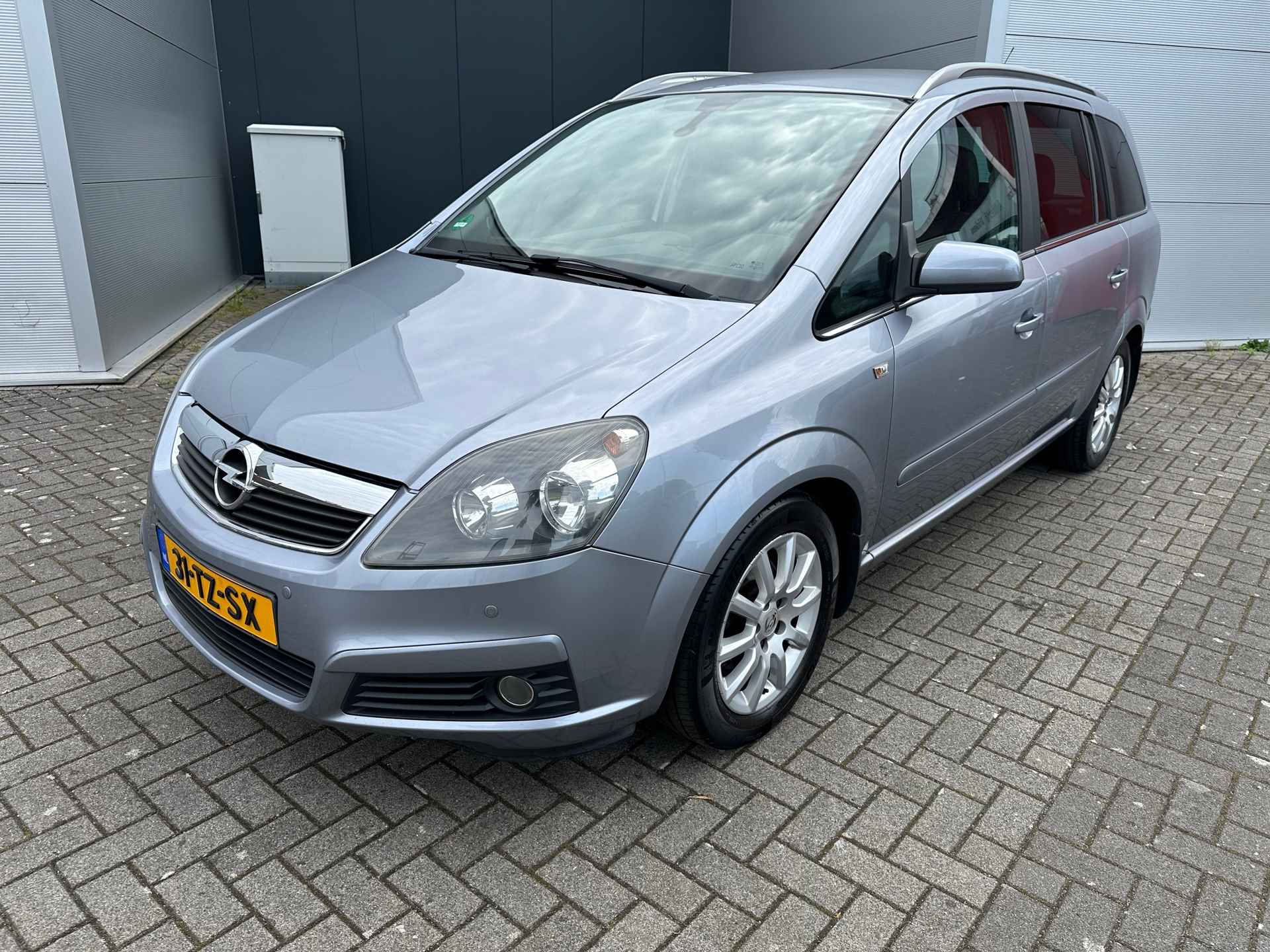 Opel Zafira 1.8 Cosmo - 14/44