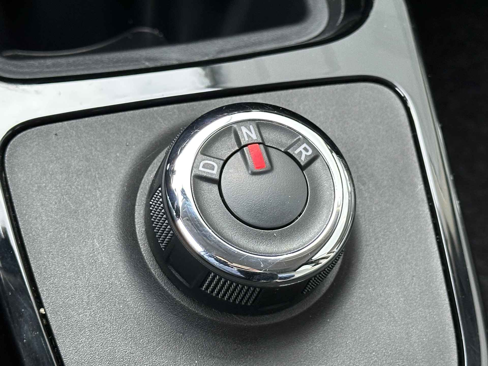 Dacia Spring Comfort Plus 27 kWh | Speciale kleur | LM velgen | Apple Carplay | Camera | Navi | AC - 19/27