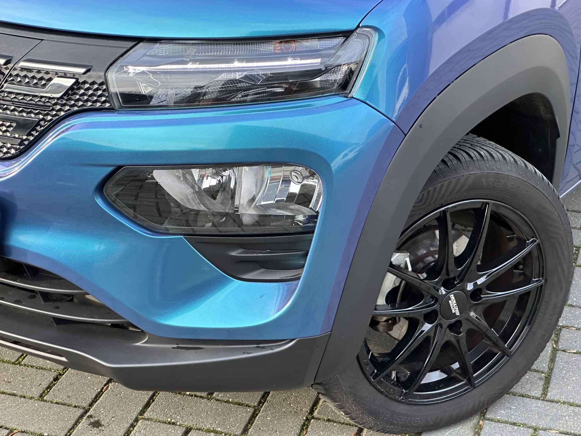 Dacia Spring Comfort Plus 27 kWh | Speciale kleur | LM velgen | Apple Carplay | Camera | Navi | AC - 8/27
