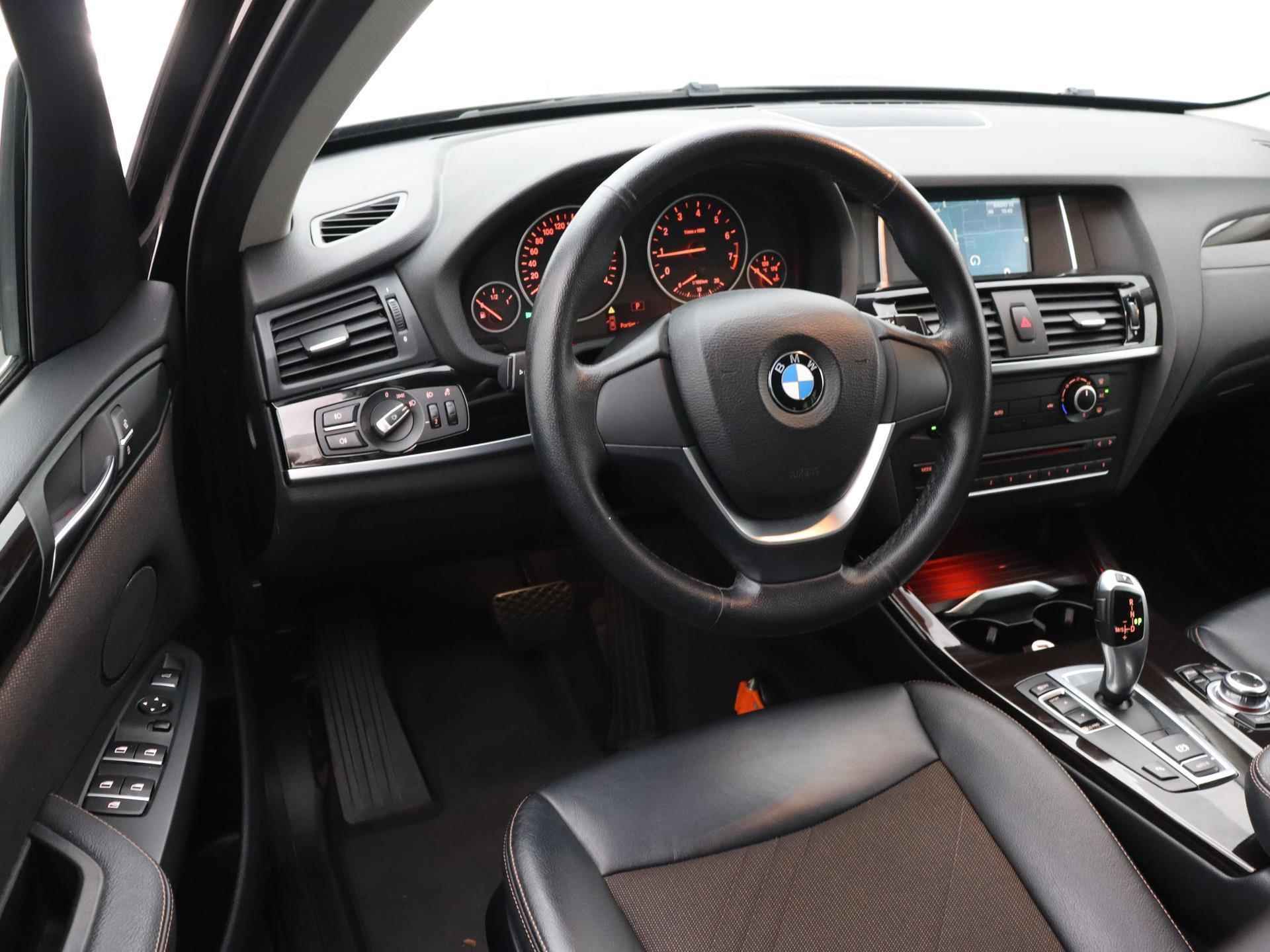 BMW X3 sDrive20i High Executive | NAVIGATIE | HALF-LEDER | PARKEERSENSOREN V+A | CLIMATE CONTROL | LICHTMETALEN VELGEN | - 4/26