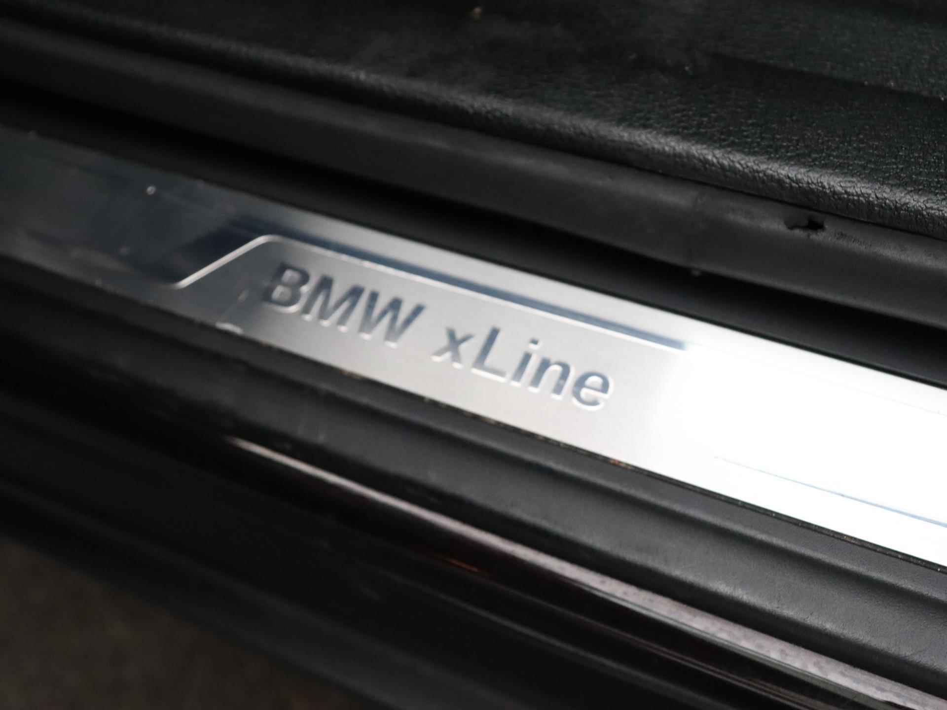 BMW X3 sDrive20i High Executive | NAVIGATIE | HALF-LEDER | PARKEERSENSOREN V+A | CLIMATE CONTROL | LICHTMETALEN VELGEN | - 12/26
