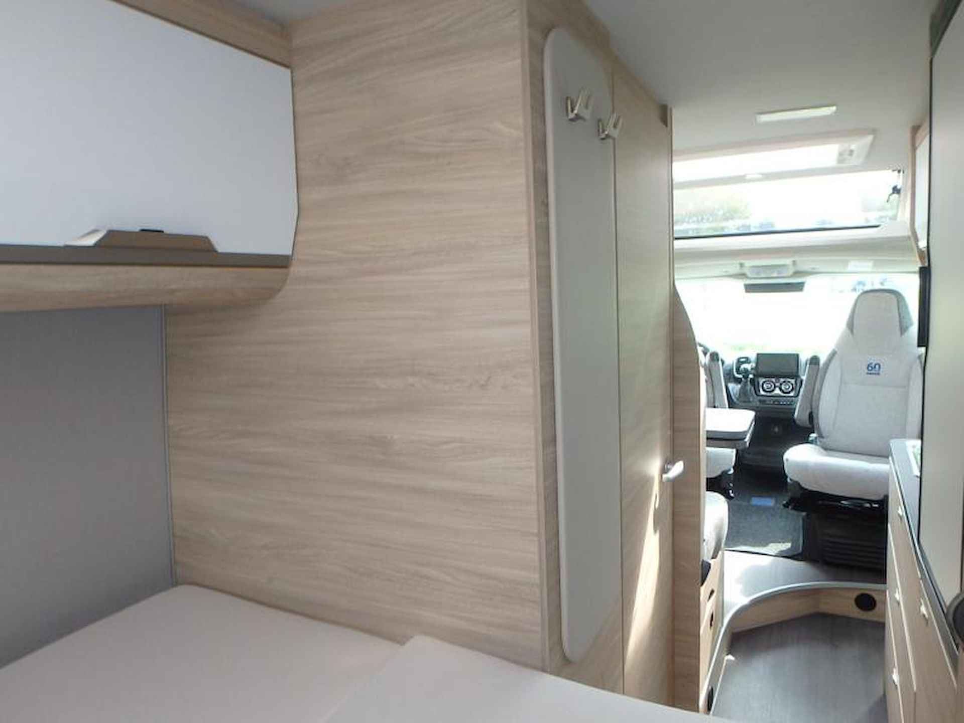 Knaus BoxLife Pro 600 60 Years €4000,- VOORDEEL - 17/25