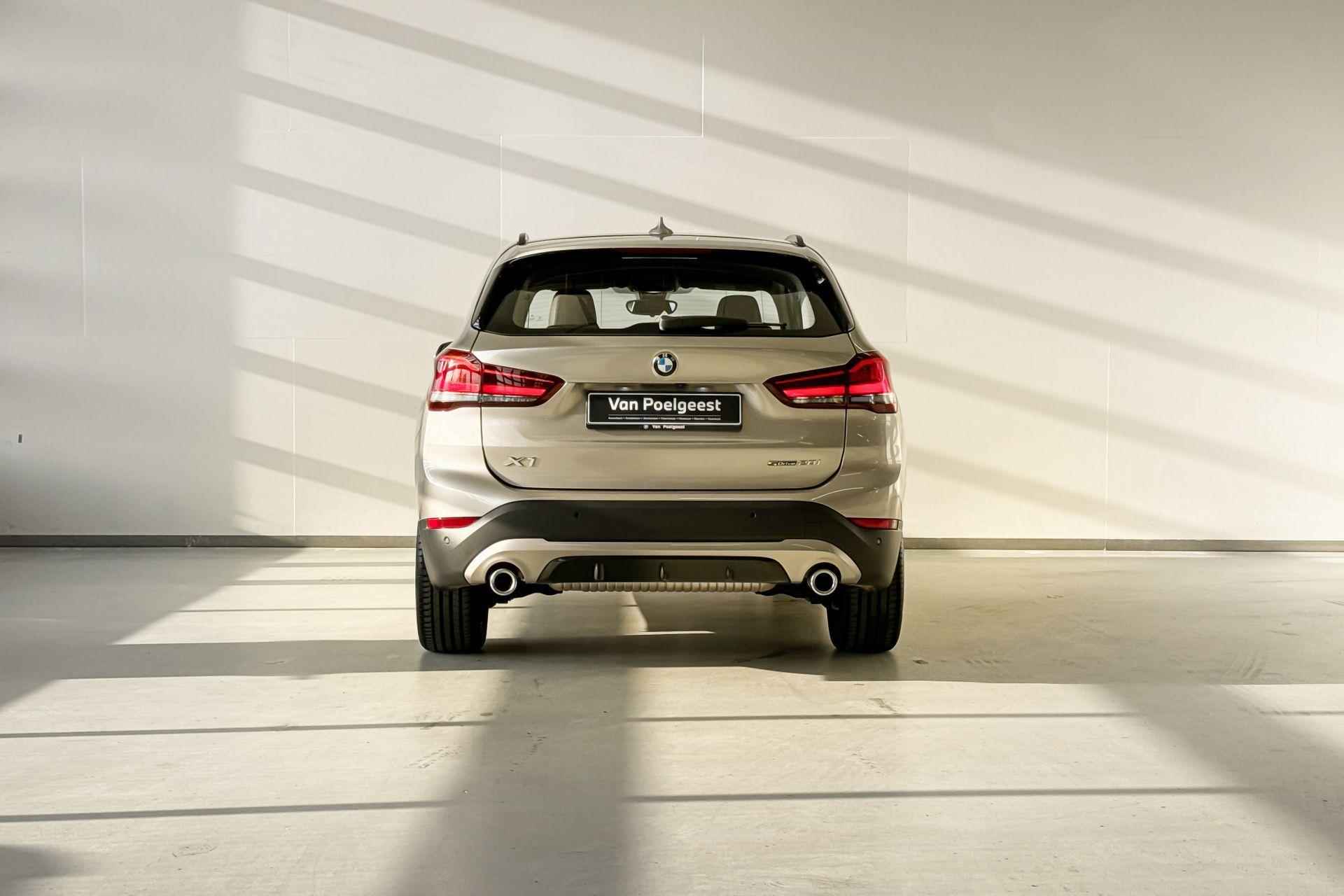 BMW X1 sDrive20i High Executive Model Sport Line Aut. - Verwacht: Januari 2025 - 7/18