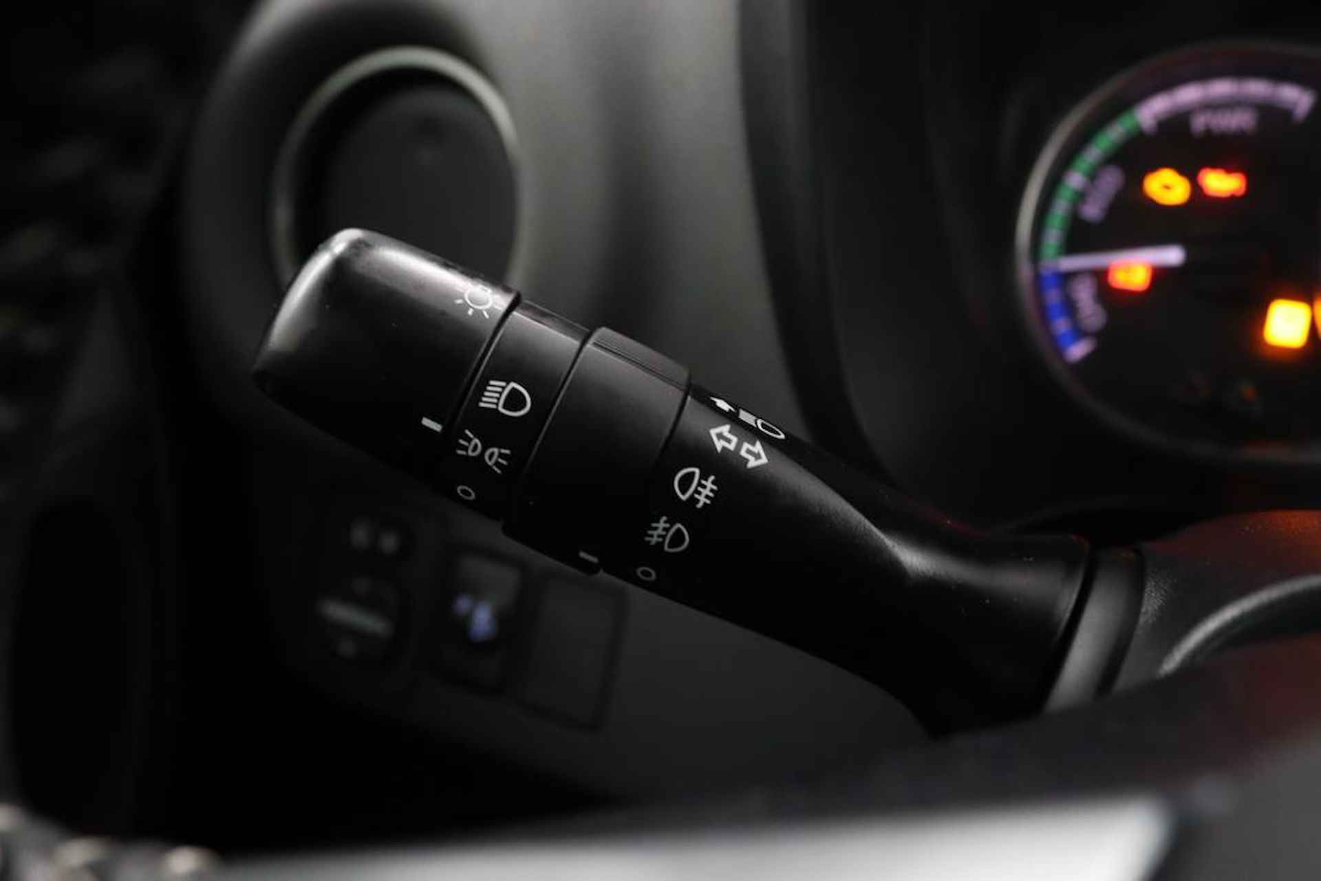 Toyota Yaris 1.5 Hybrid Aspiration | Design Pakket | Cruise Control | Achteruitrijcamera | Lichtmetalen Velgen | - 22/44