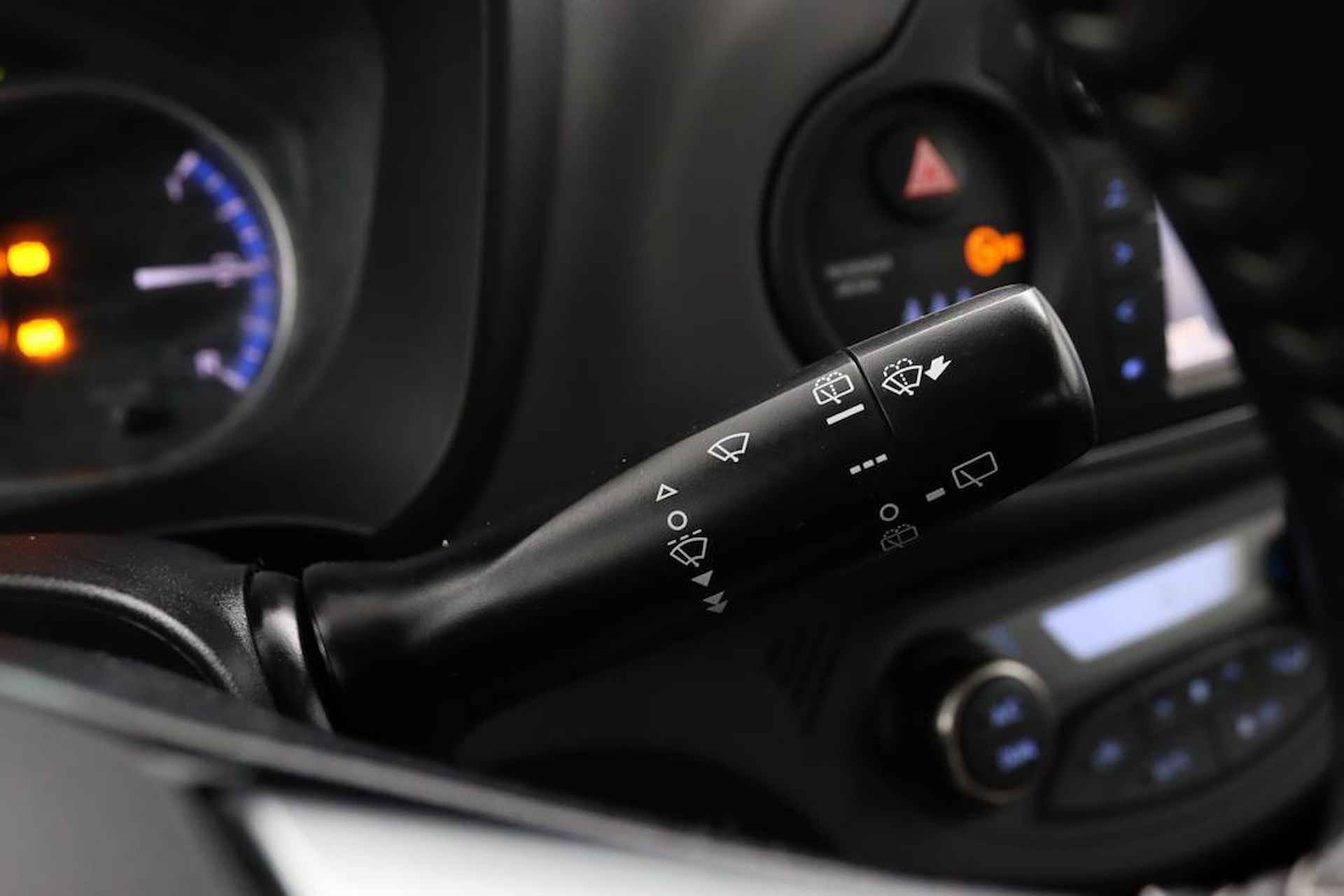 Toyota Yaris 1.5 Hybrid Aspiration | Design Pakket | Cruise Control | Achteruitrijcamera | Lichtmetalen Velgen | - 23/44