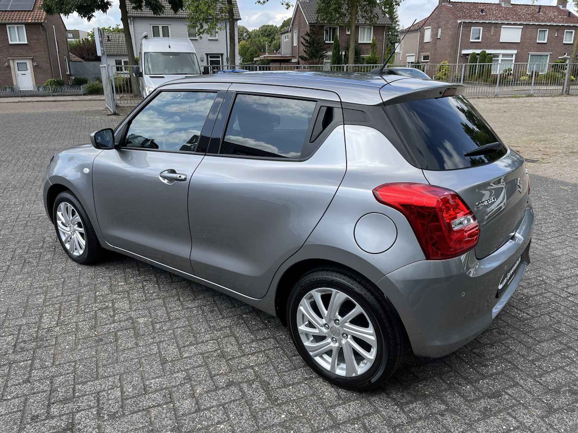 Suzuki Swift 1.2 Select Sm.Hybrid | Apple Carplay | Camera | Cruise - 6/33