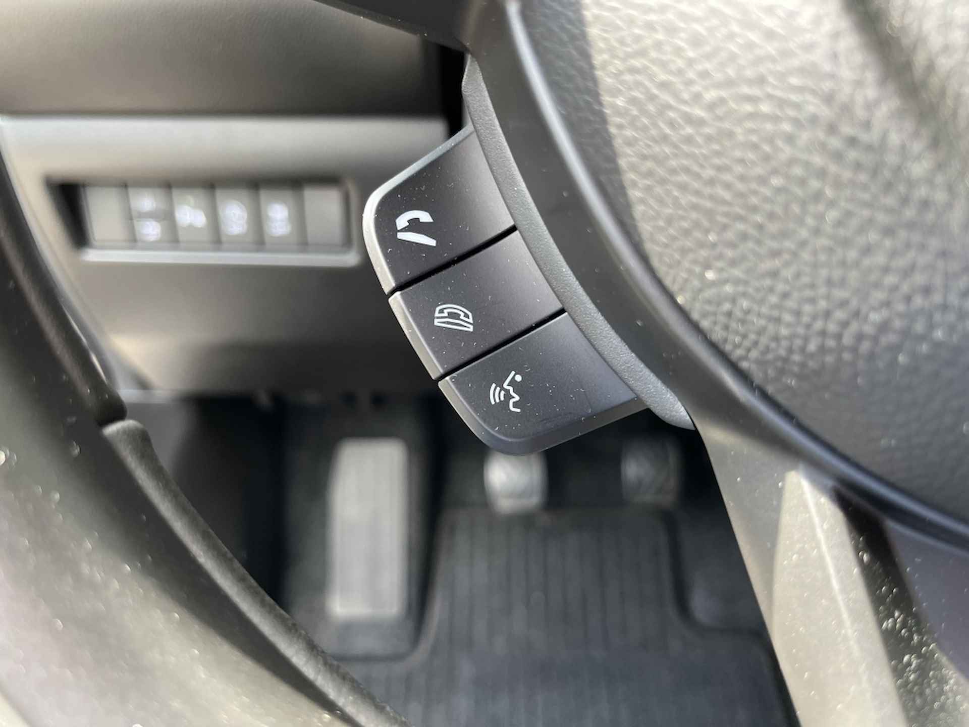 Suzuki Swift 1.2 Select Sm.Hybrid | Apple Carplay | Camera | Cruise - 30/33