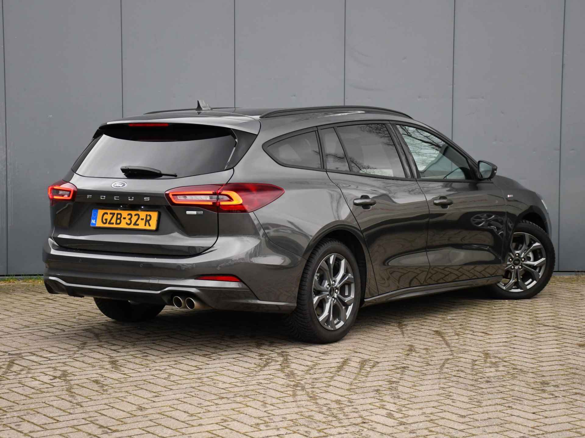 Ford Focus Wagon ST-Line 1.0 EcoBoost Hybrid 125pk Automaat WINTER PACK | 17''LM | ADAP. CRUISE | PDC + CAMERA | DRAADLOOS OPLADEN - 4/34