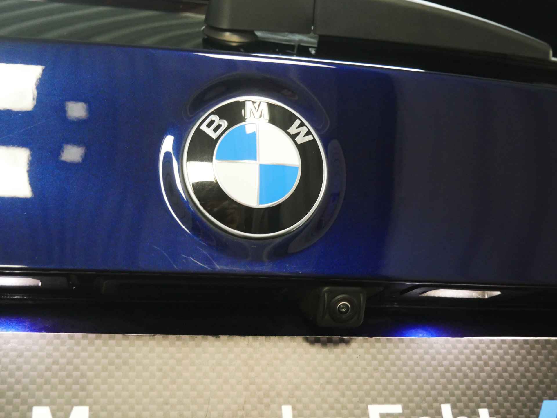 BMW X3 M40i xDrive High Executive Automaat / Panoramadak / Trekhaak / Laserlight / Sportstoelen / Adaptief M Onderstel / Parking Assistant Plus / Comfort Access - 34/39