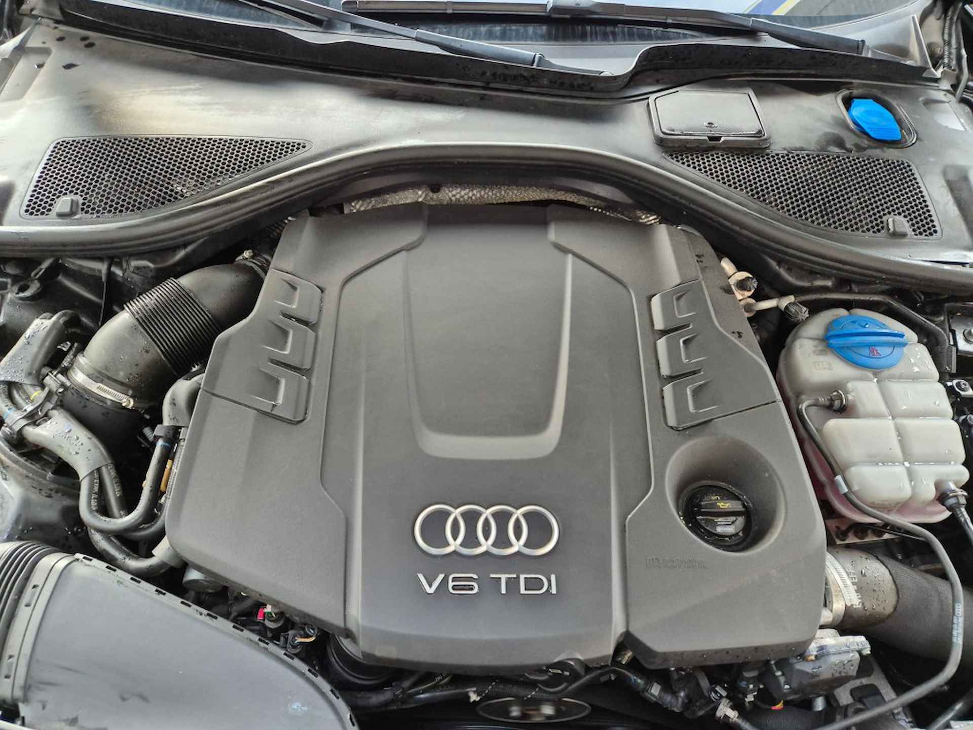 AUDI A6 3.0 TDI Premium Edition - 24/26