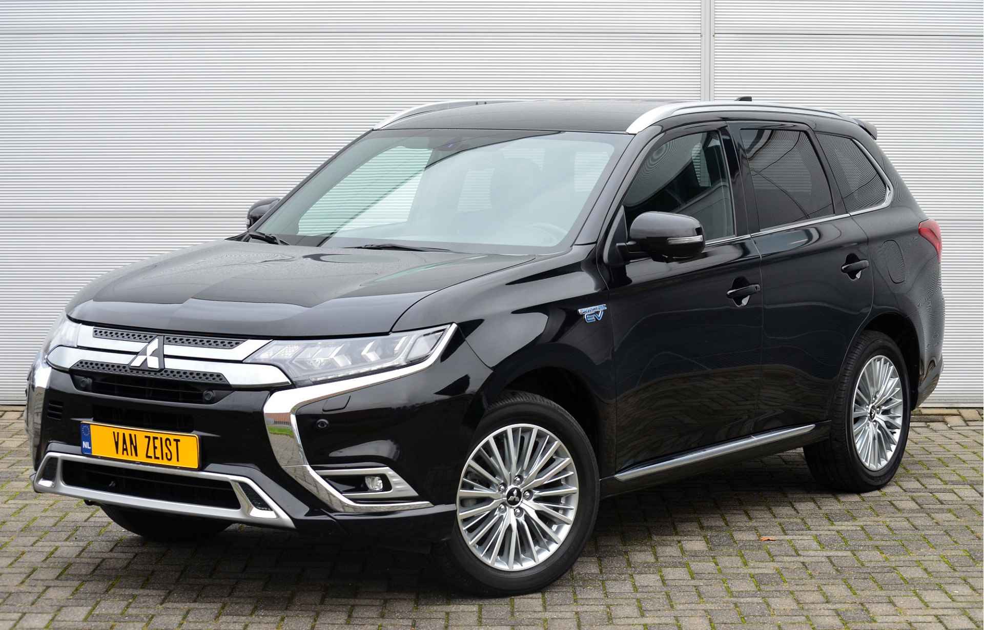 Mitsubishi Outlander PHEV 2.4 INSTYLE 4WD | PLUG IN HYBRID | V2G | FULL OPTIONS | TREKHAAK 1500KG | FABRIEKSGARANTIE TOT 22-06-2028* | ALL IN RIJKLAARPRIJS - 5/52