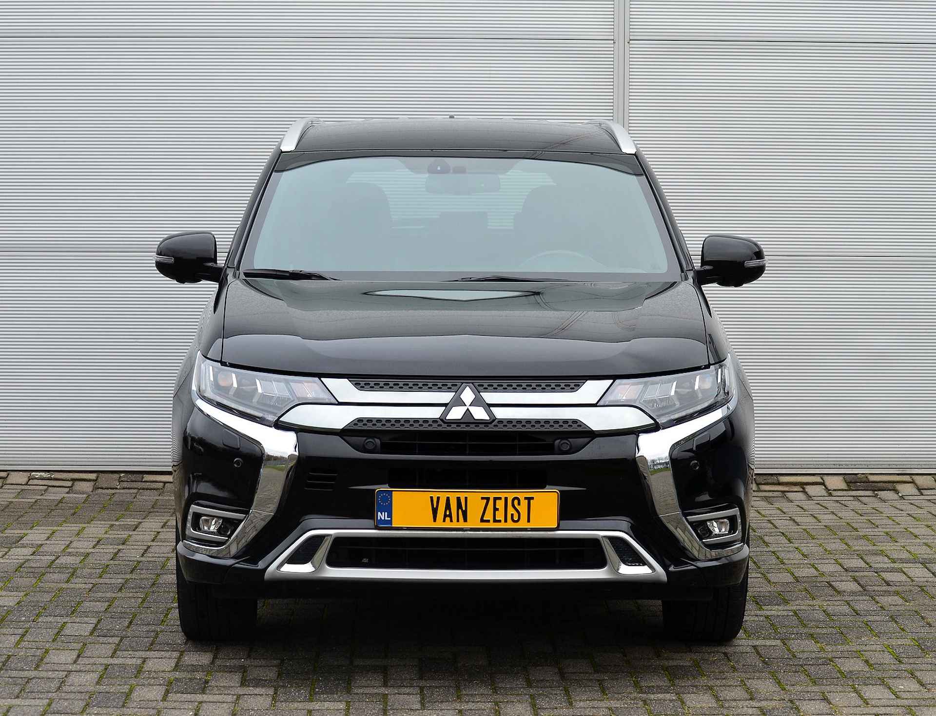 Mitsubishi Outlander PHEV 2.4 INSTYLE 4WD | PLUG IN HYBRID | V2G | FULL OPTIONS | TREKHAAK 1500KG | FABRIEKSGARANTIE TOT 22-06-2028* | ALL IN RIJKLAARPRIJS - 15/52