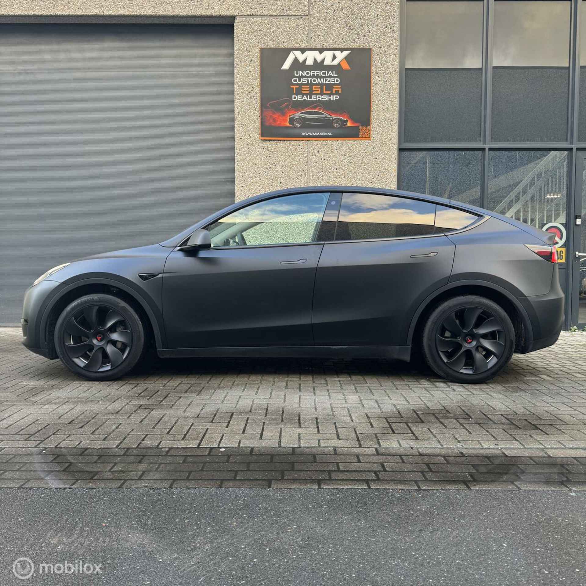 Tesla Model Y RWD 2023 SUBSIDIE IS TERUG MAT ZWART WRAP - 6/21