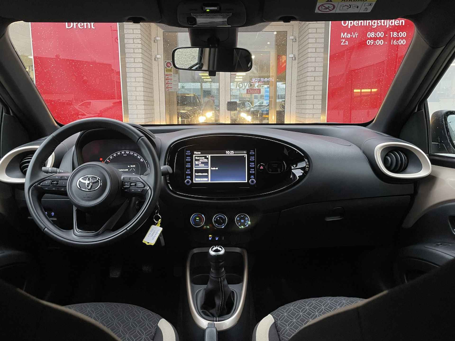 Toyota Aygo X 1.0 VVT-i MT Pulse | Stoelverwarming | Apple Carplay Android Aut - 11/27