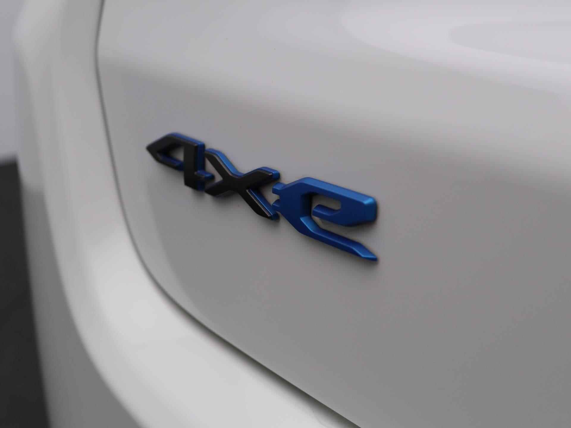 Jeep Compass 4xe 240 Plug-in Hybrid Electric S | Alpine Sound System | 360 Camera & Parkeersensoren | 19'' Velgen | - 40/48