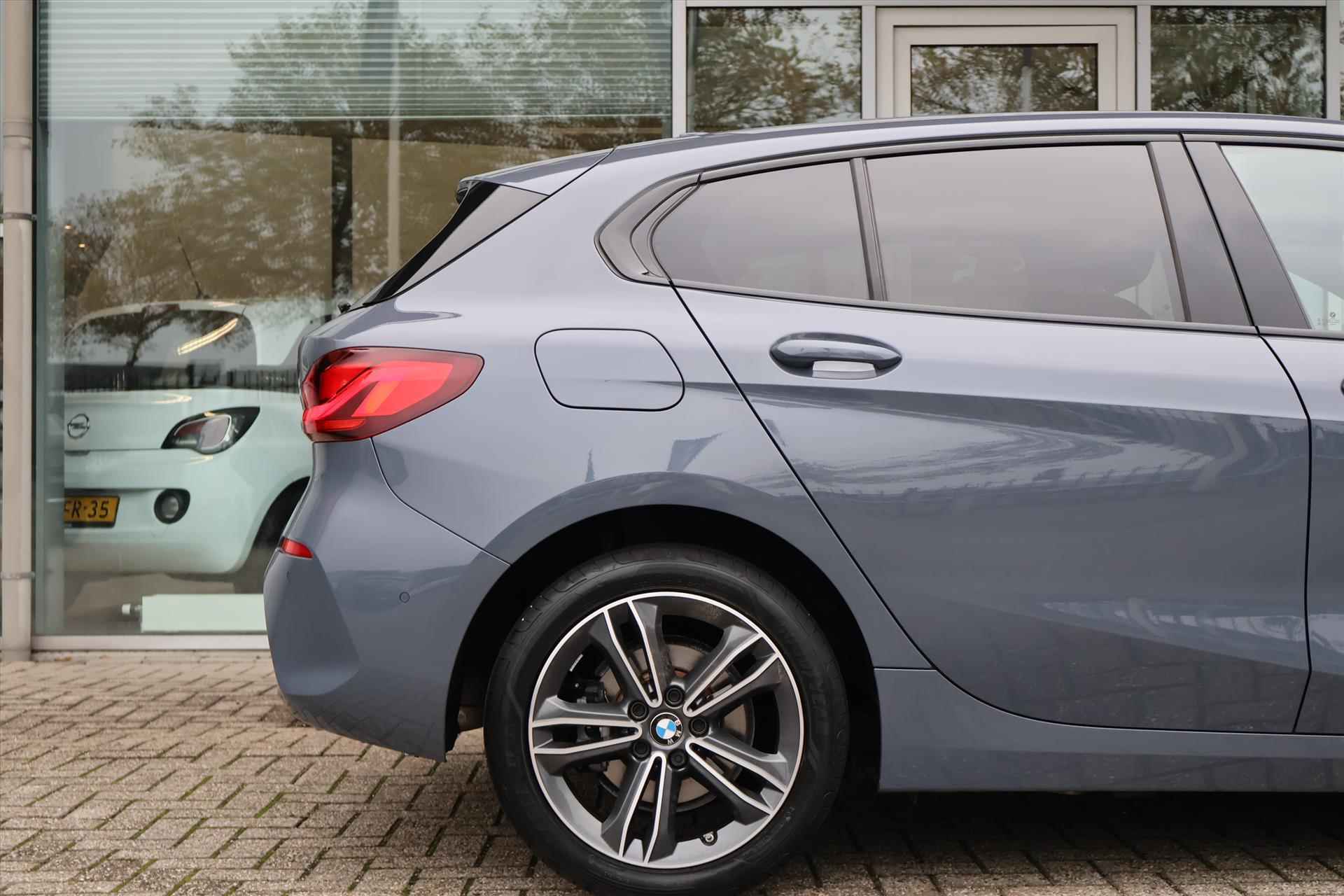 BMW 1-Serie (f40) 118i Sportline 136pk Aut | Storm Bay | Carplay | Cruise | DAB | 1e Eigenaar - 24/41