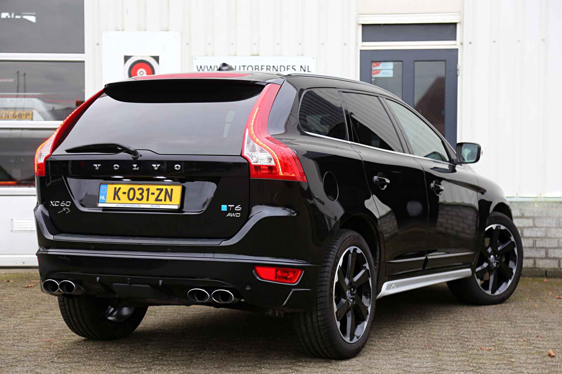 Volvo XC60 3.0 T6 305PK 6 Cilinder AWD Summum Aut.*Perfect Onderh.*Polestar/Heico Uitlaat/Afneemb. Trekhaak/Leder/Stoelverw./LED/Xenon/Elek - 2/56