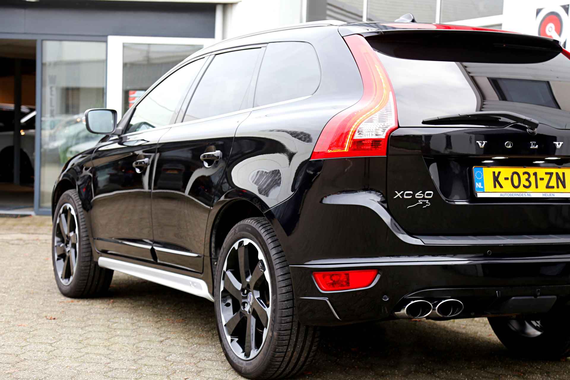 Volvo XC60 3.0 T6 305PK 6 Cilinder AWD Summum Aut.*Perfect Onderh.*Polestar/Heico Uitlaat/Afneemb. Trekhaak/Leder/Stoelverw./LED/Xenon/Elek - 27/56