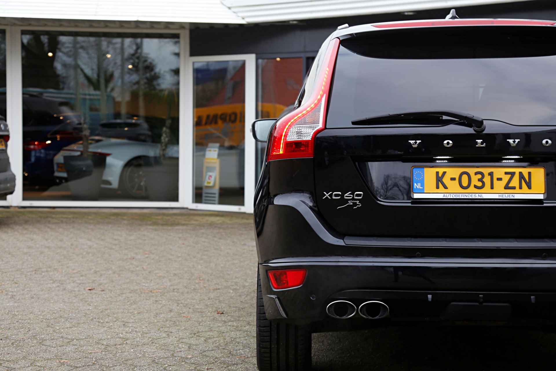 Volvo XC60 3.0 T6 305PK 6 Cilinder AWD Summum Aut.*Perfect Onderh.*Polestar/Heico Uitlaat/Afneemb. Trekhaak/Leder/Stoelverw./LED/Xenon/Elek - 28/56