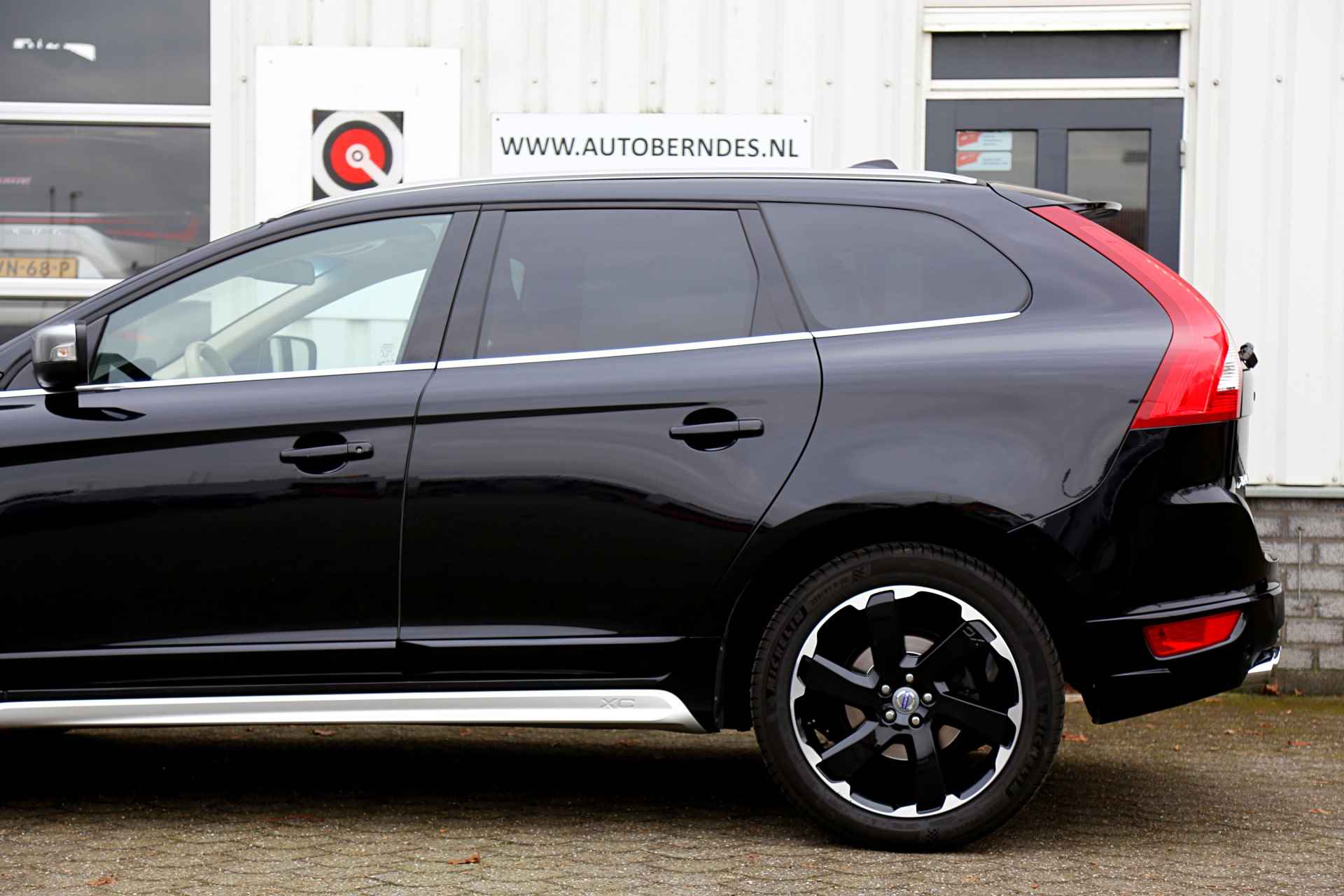 Volvo XC60 3.0 T6 305PK 6 Cilinder AWD Summum Aut.*Perfect Onderh.*Polestar/Heico Uitlaat/Afneemb. Trekhaak/Leder/Stoelverw./LED/Xenon/Elek - 42/56