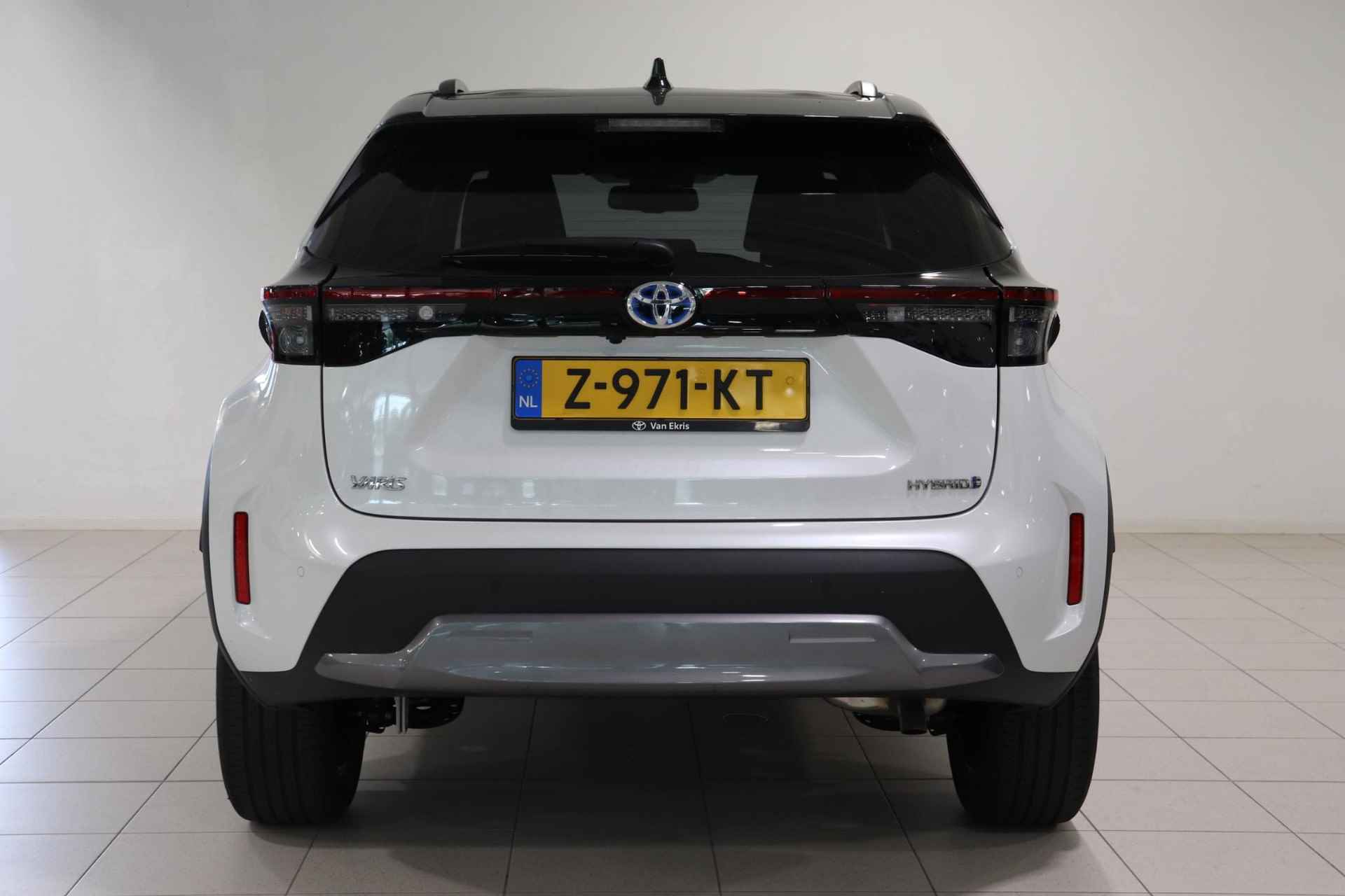 Toyota Yaris Cross 1.5 Hybrid Explore, Parkeersensoren voor en achter, Stoelverwarming, NAVI, Direct uit demovloot leverbaar! - 4/41