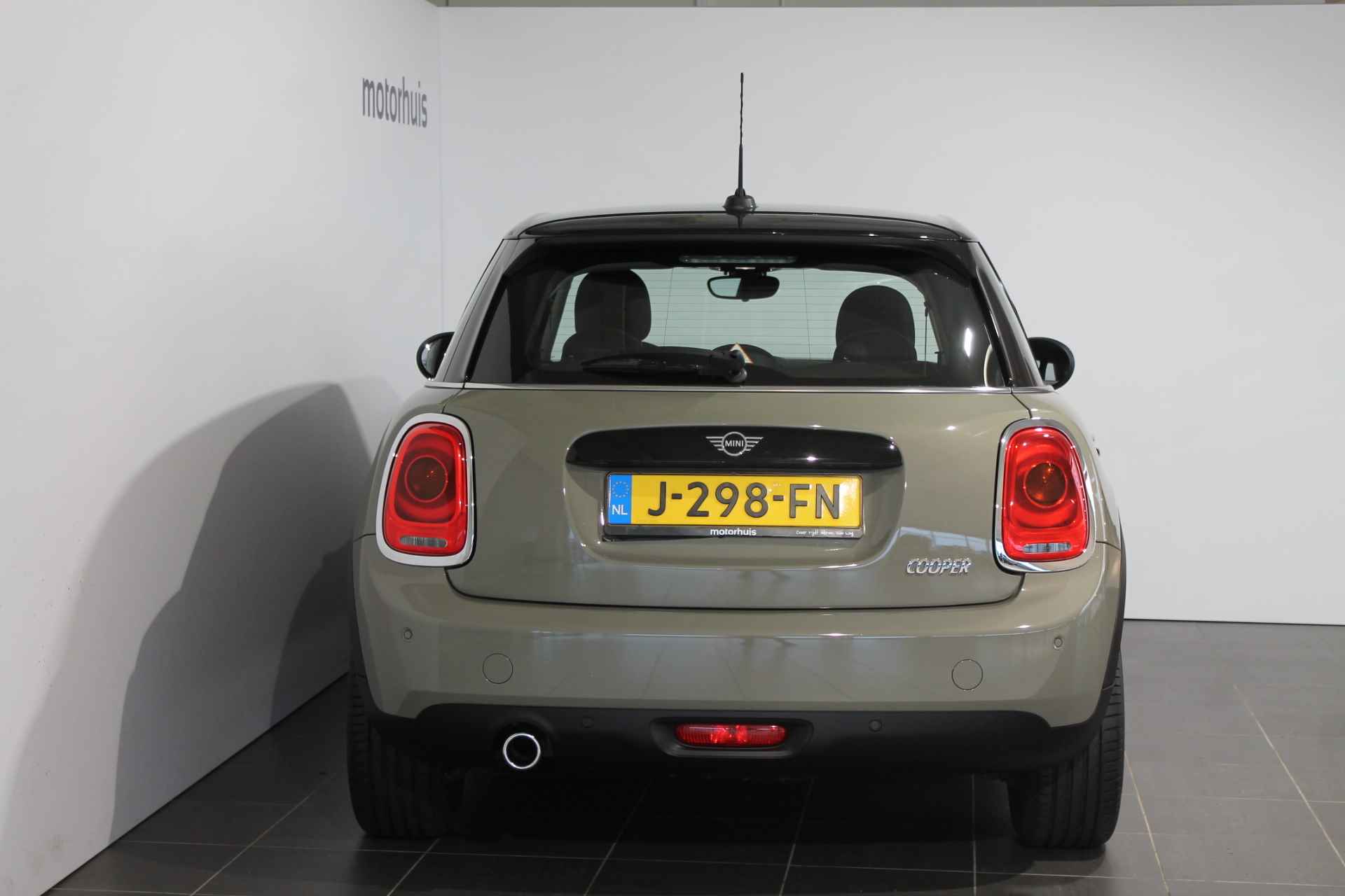 MINI Mini 5-Deurs (f55) 1.5 136pk Automaat Cooper Business Edition - 5/28