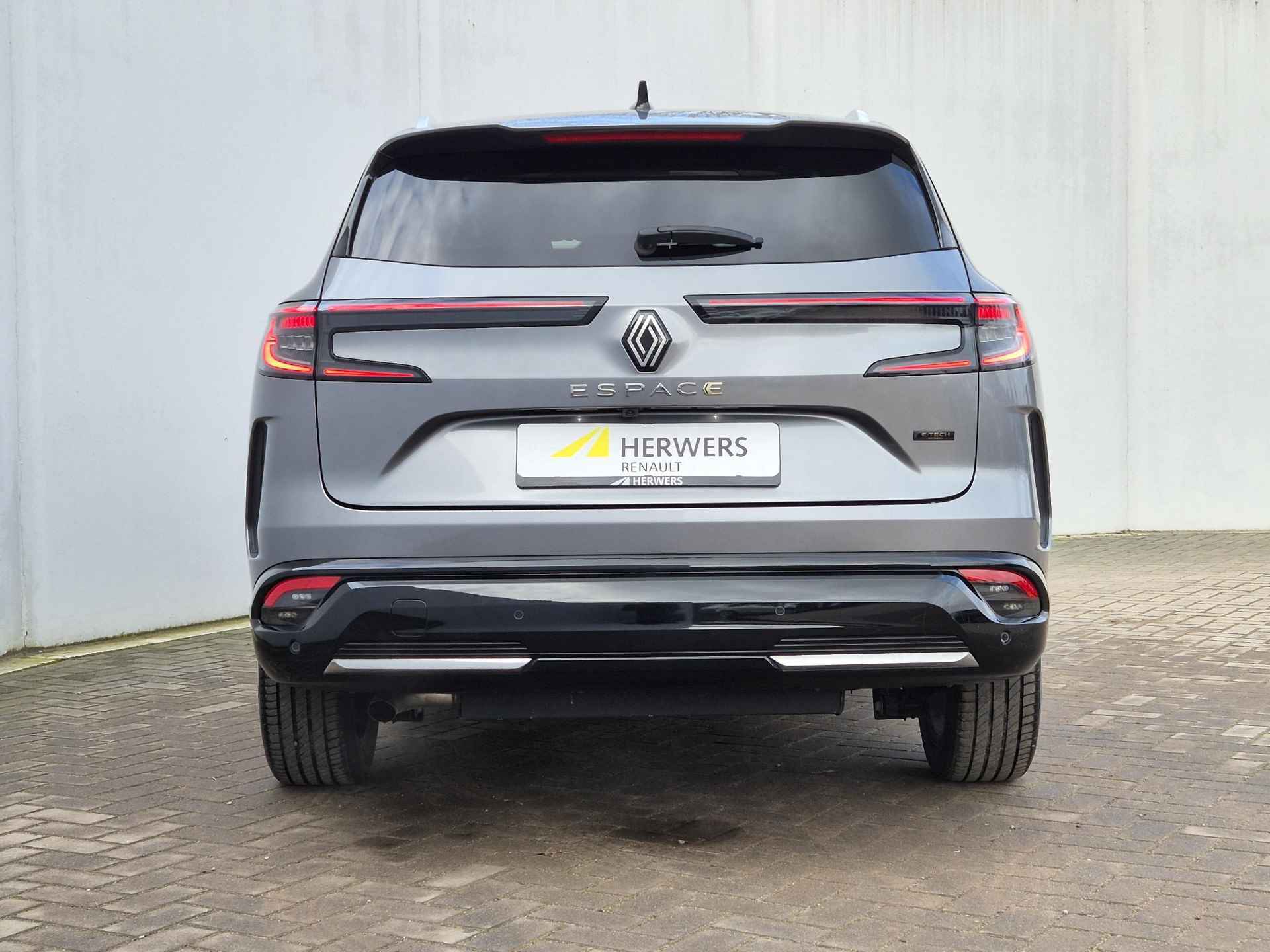 Renault Espace E-Tech Full Hybrid 200 techno 7p. / 7 persoons / Elektrische achterklep / Rondomzicht camera / Navigatie / Apple Carplay Android Auto / Lichtmetalen wielen 19“ / Adaptief cruise control / - 37/54