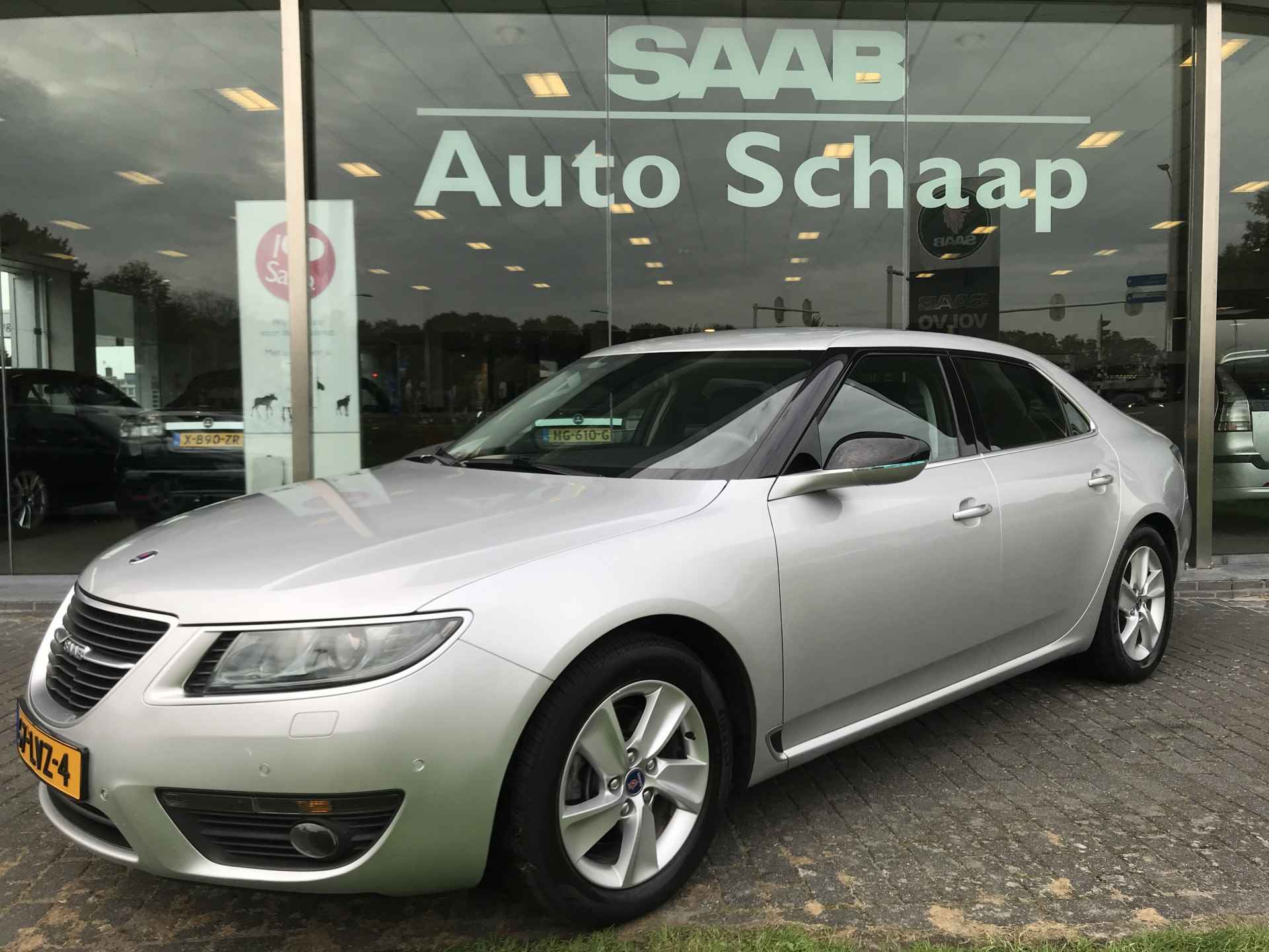 Saab 9-5 2.0T Vector Exklusiv XWD Automaat | Rijklaar incl garantie | Rear seat entertainment Geventileerde voorstoelen - 1/36