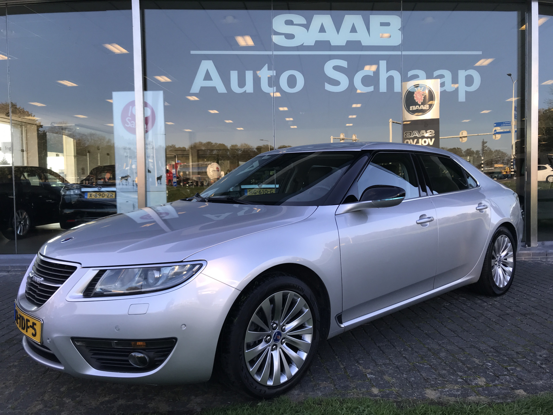 Saab 9-5 2.0T Vector Exklusiv XWD Automaat | Rijklaar incl garantie | Rear seat entertainment Geventileerde voorstoelen