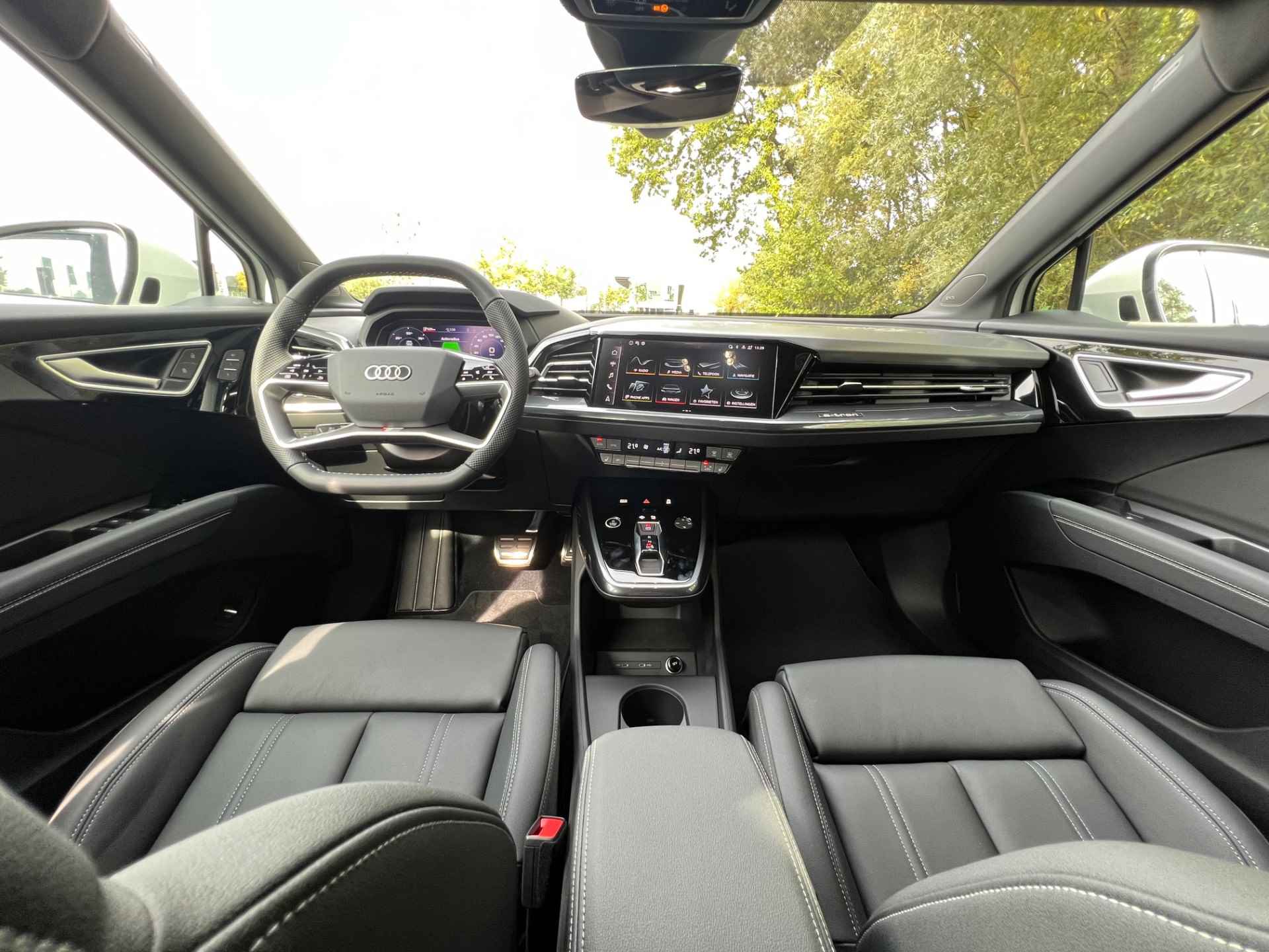 Audi Q4 e-tron 40 S edition 77 kWh | 1150 ex BTW Full Operational Lease | Info Bas: 0492-588982 Info Bas: 0492-588982 - 19/35